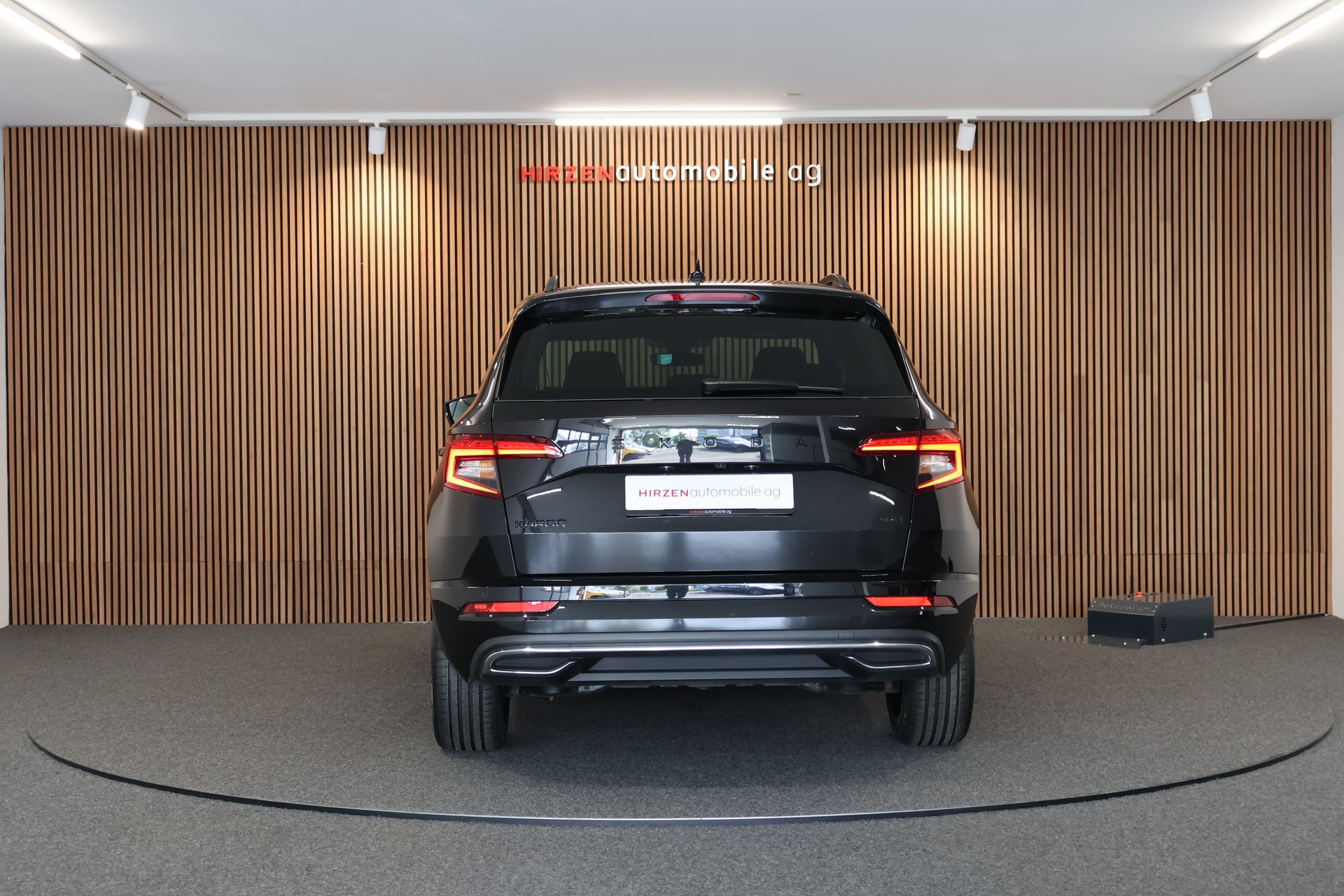 SKODA Karoq 2.0 TSI SportLine 4x4 DSG-showroom-element-3