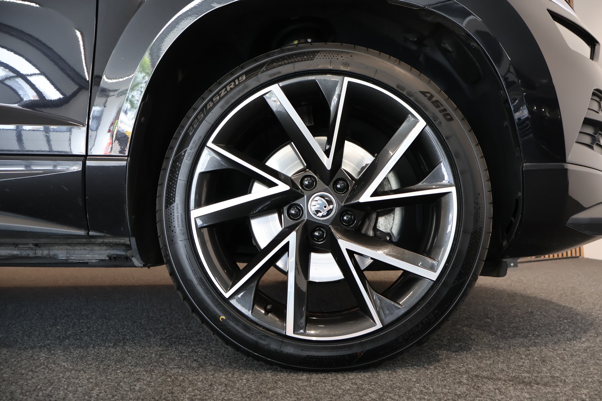 SKODA Karoq 2.0 TSI SportLine 4x4 DSG-image-30