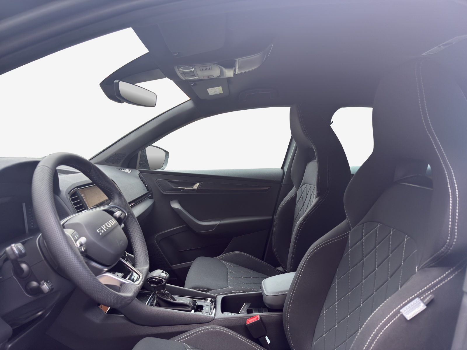 SKODA Karoq 1.5 TSI Dynamic DSG-image-7
