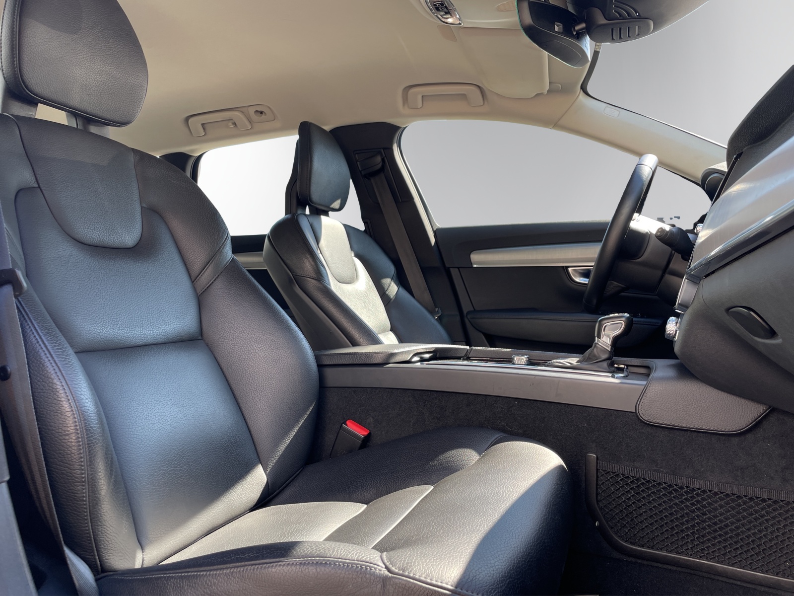 VOLVO V90 D5 AWD Momentum Geartronic Powerpulse-image-10