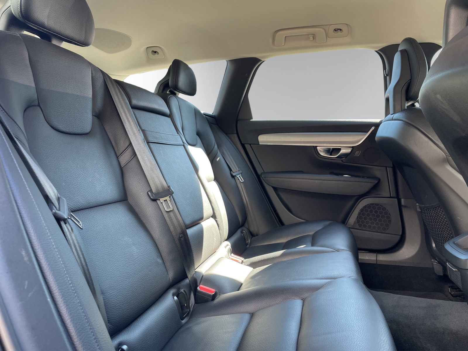 VOLVO V90 D5 AWD Momentum Geartronic Powerpulse-image-12