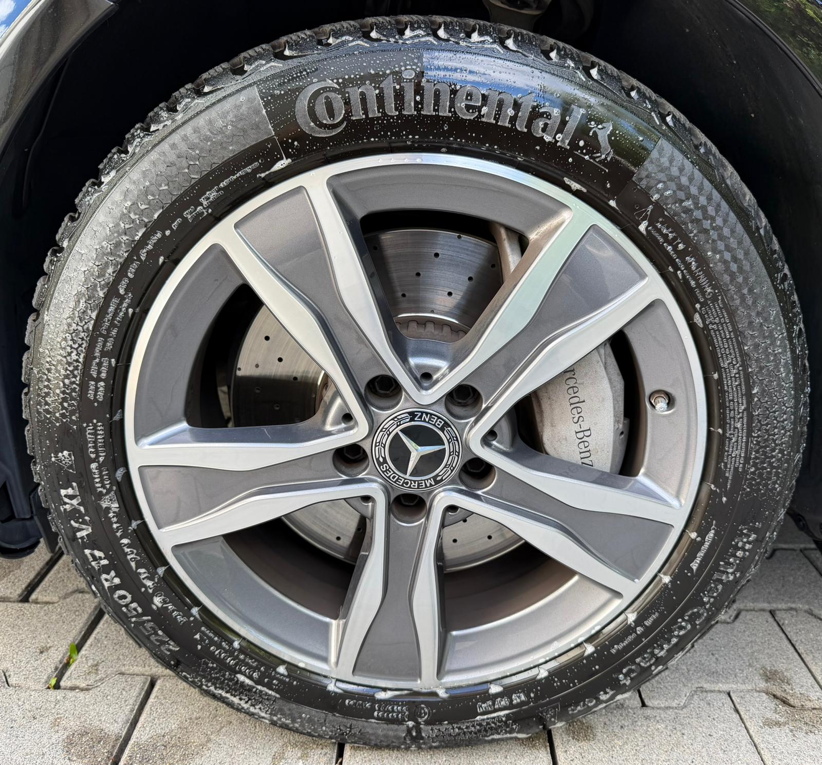 MERCEDES-BENZ C 250 d Swiss Star AMG Line 4Matic 9G-Tronic-image-8