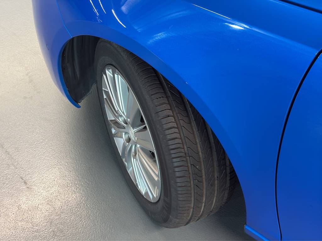 PEUGEOT 308 1.2 Pure Tech Allure Pack EAT8-image-12