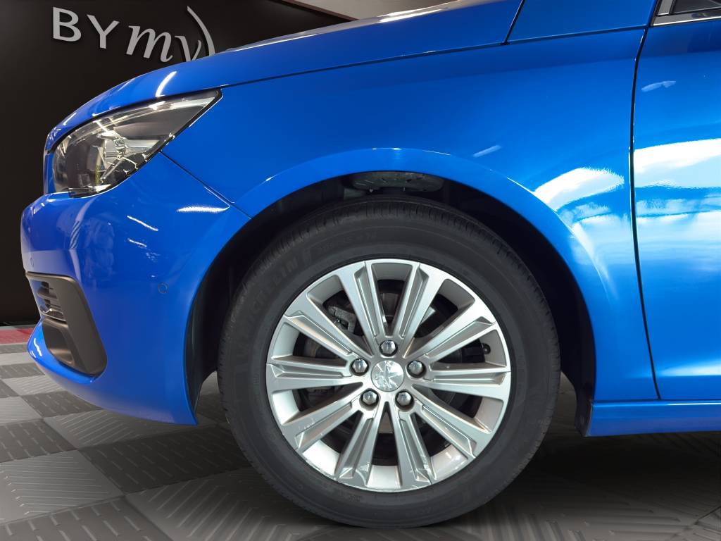 PEUGEOT 308 1.2 Pure Tech Allure Pack EAT8-image-11
