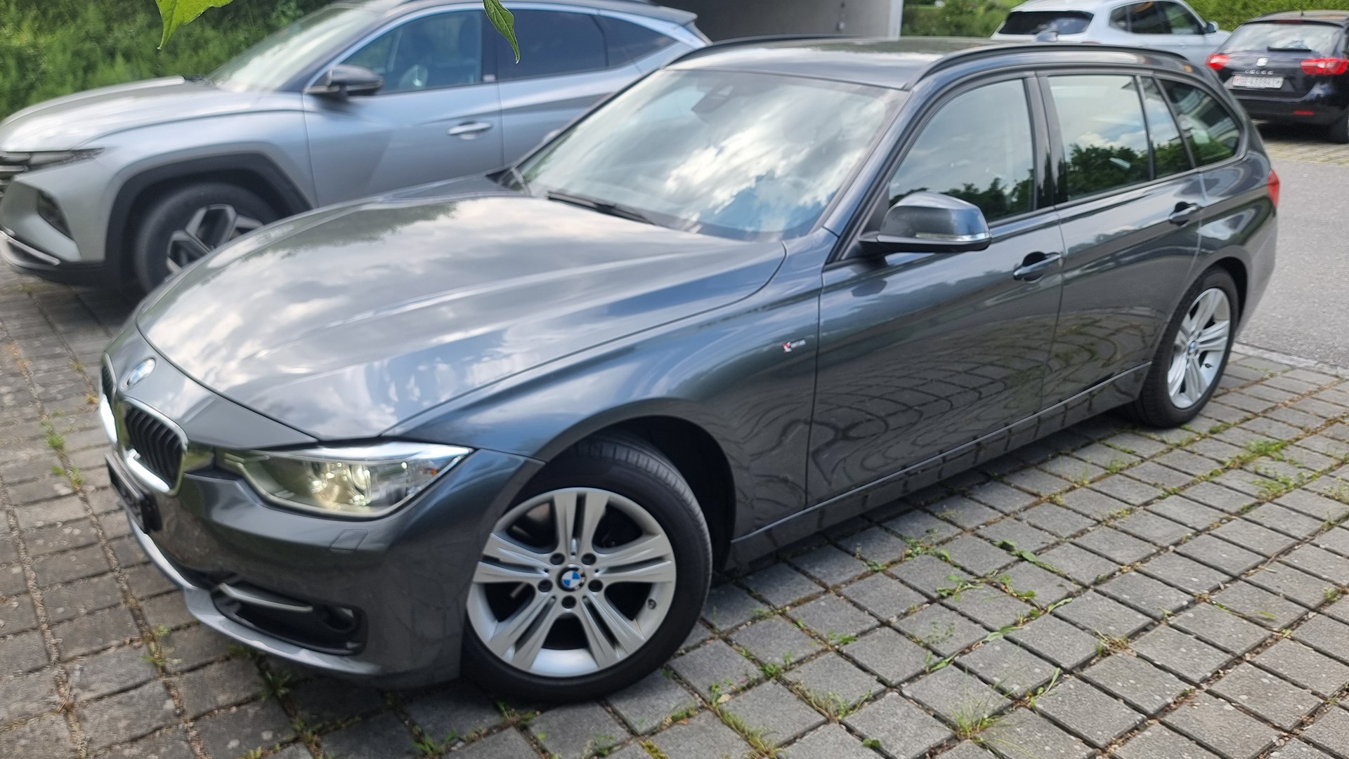 BMW 320d xDrive-image-0