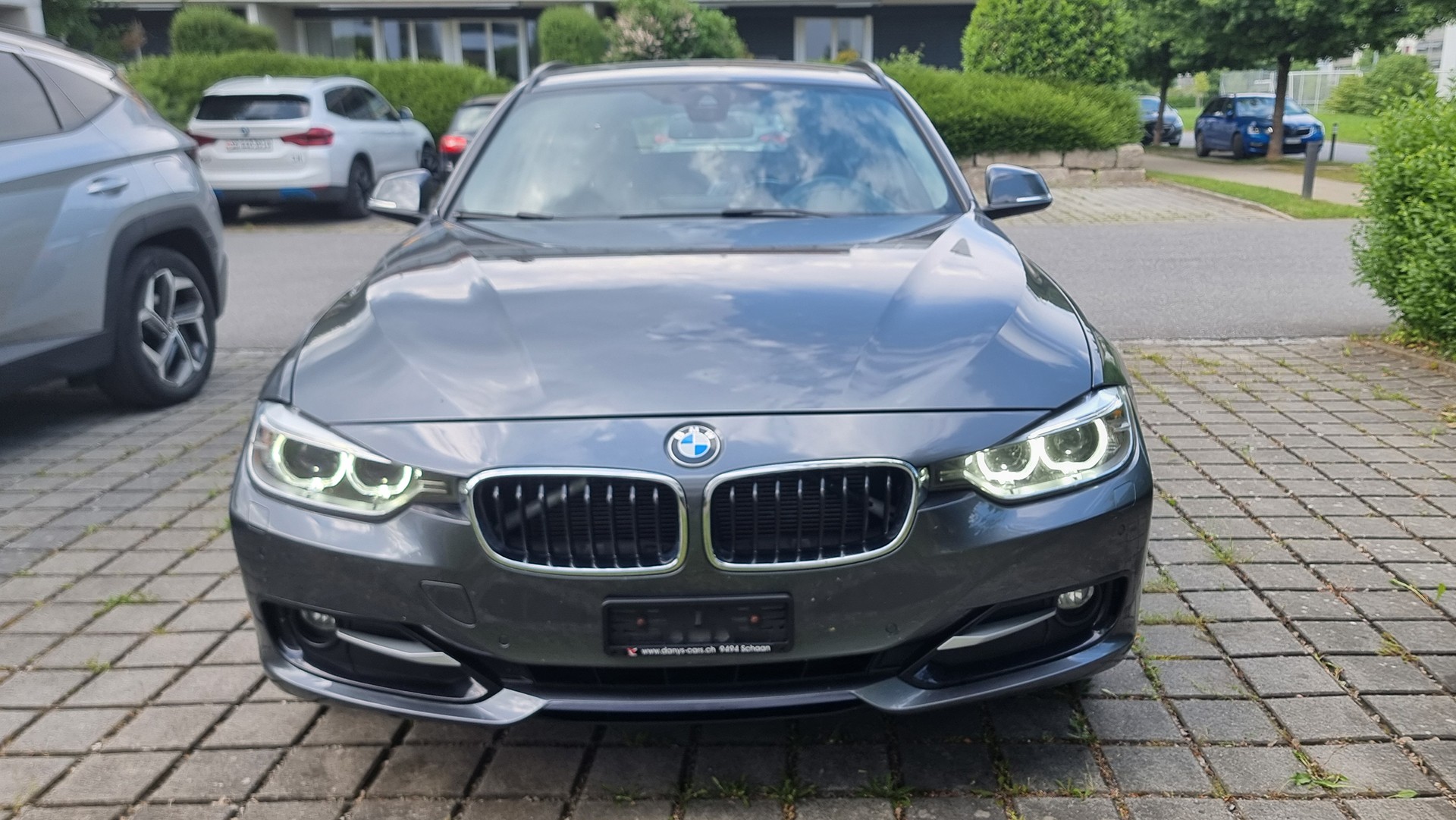 BMW 320d xDrive-image-7