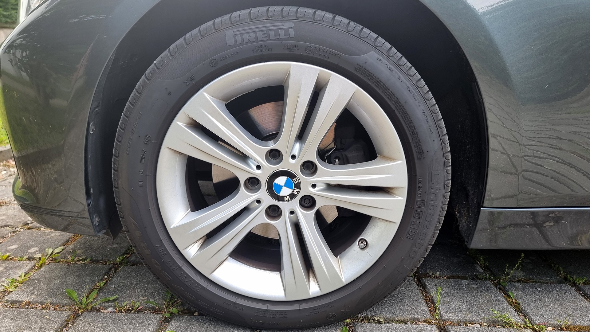 BMW 320d xDrive-image-13