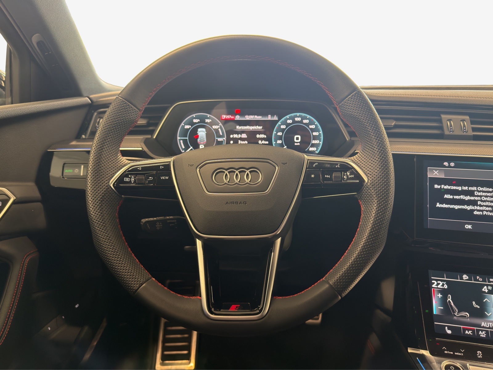 AUDI Q8 Sportback 55 e-tron Black Edition quattro-image-10