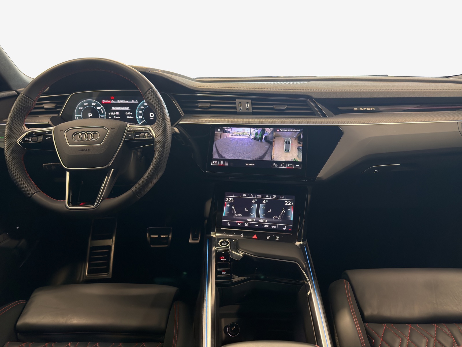 AUDI Q8 Sportback 55 e-tron Black Edition quattro-image-9