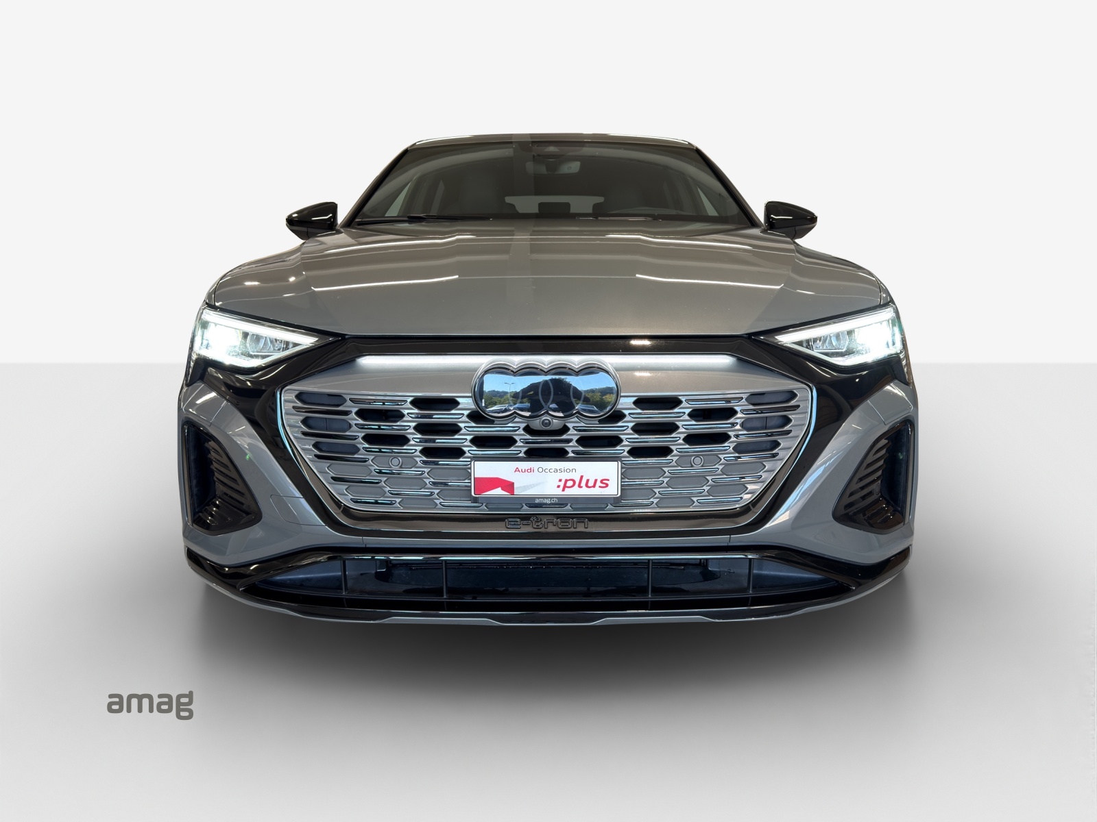 AUDI Q8 Sportback 55 e-tron Black Edition quattro-image-7