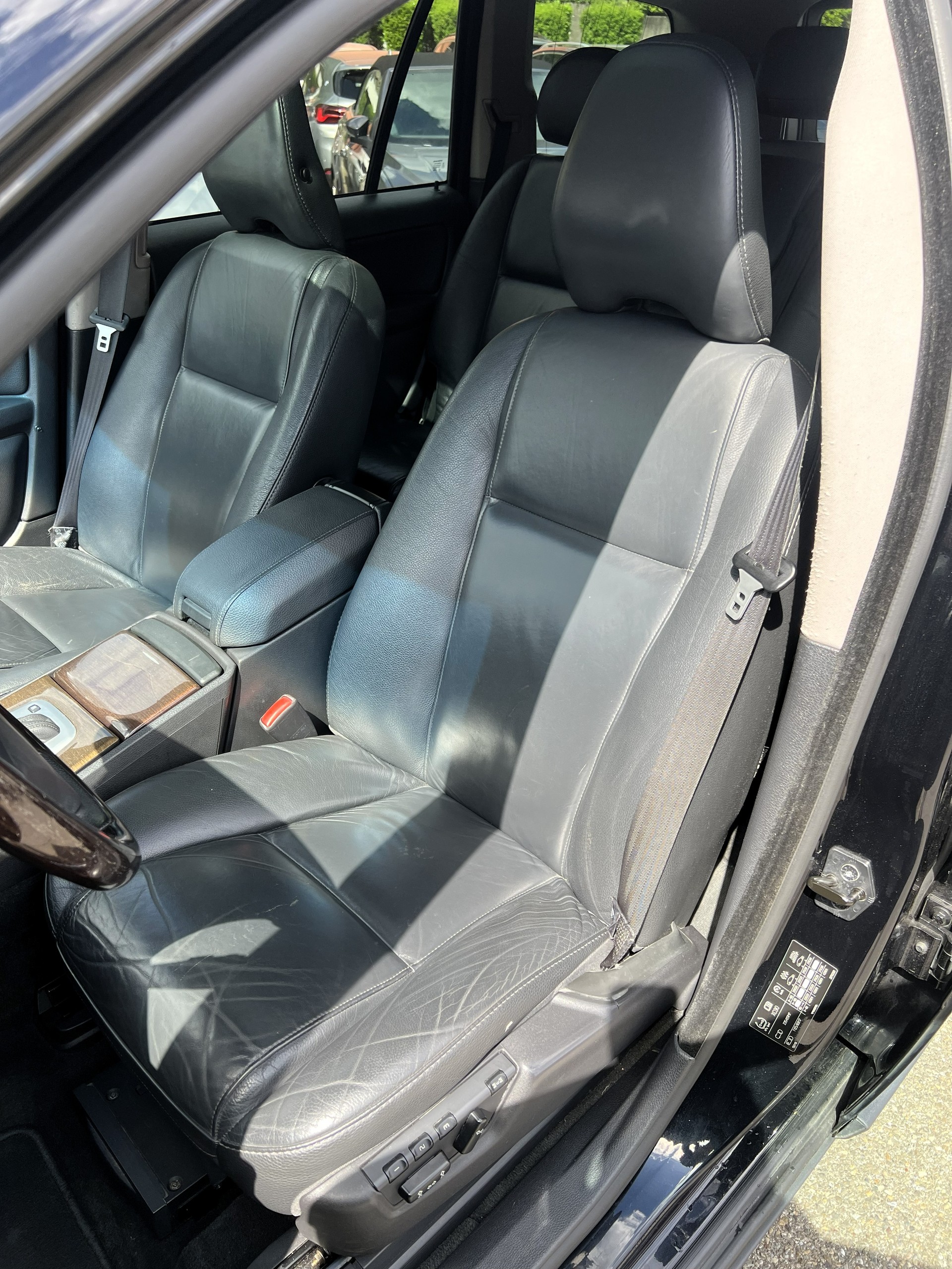 VOLVO XC90 D5 AWD Kinetic-image-14