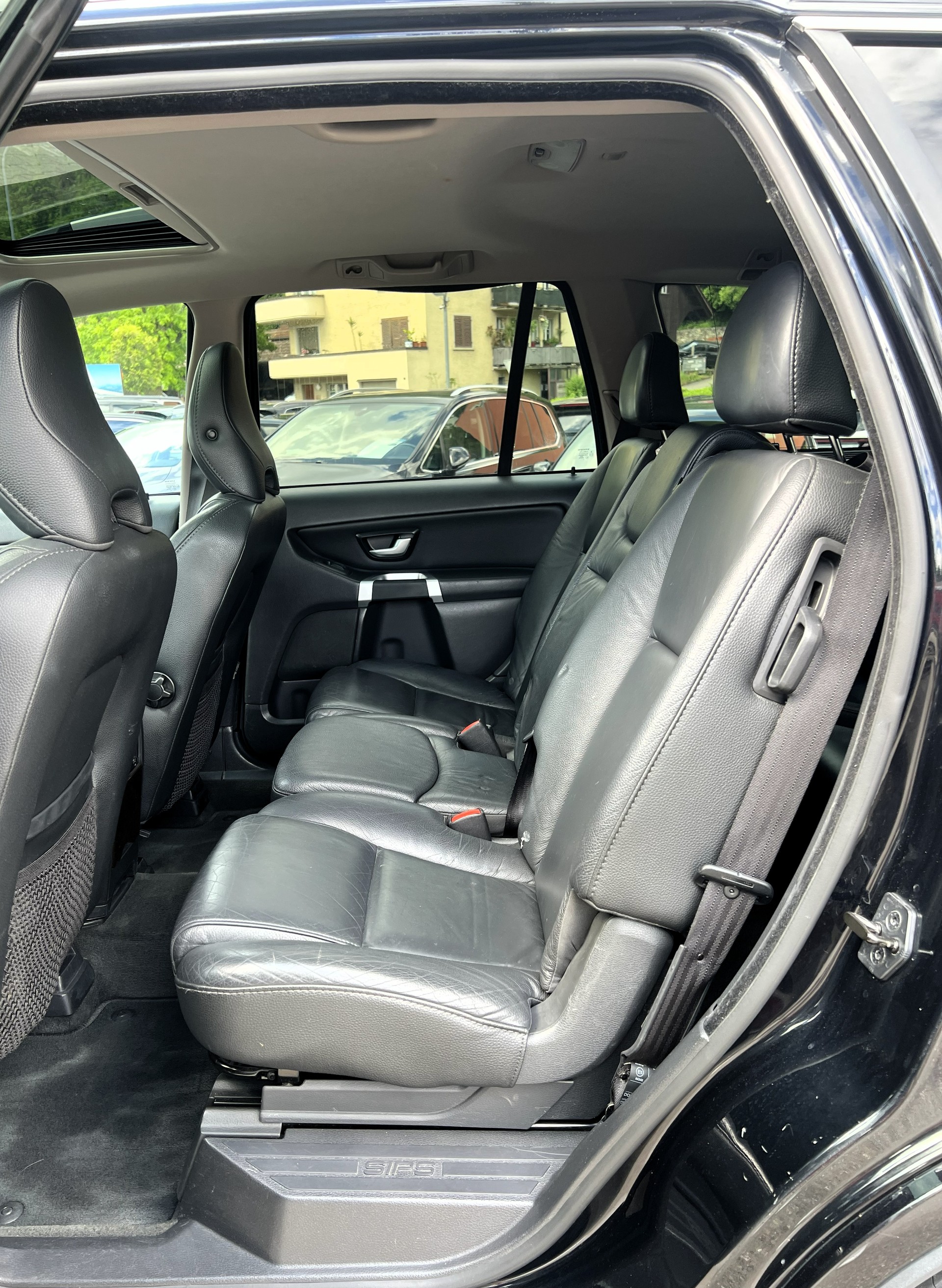 VOLVO XC90 D5 AWD Kinetic-image-11
