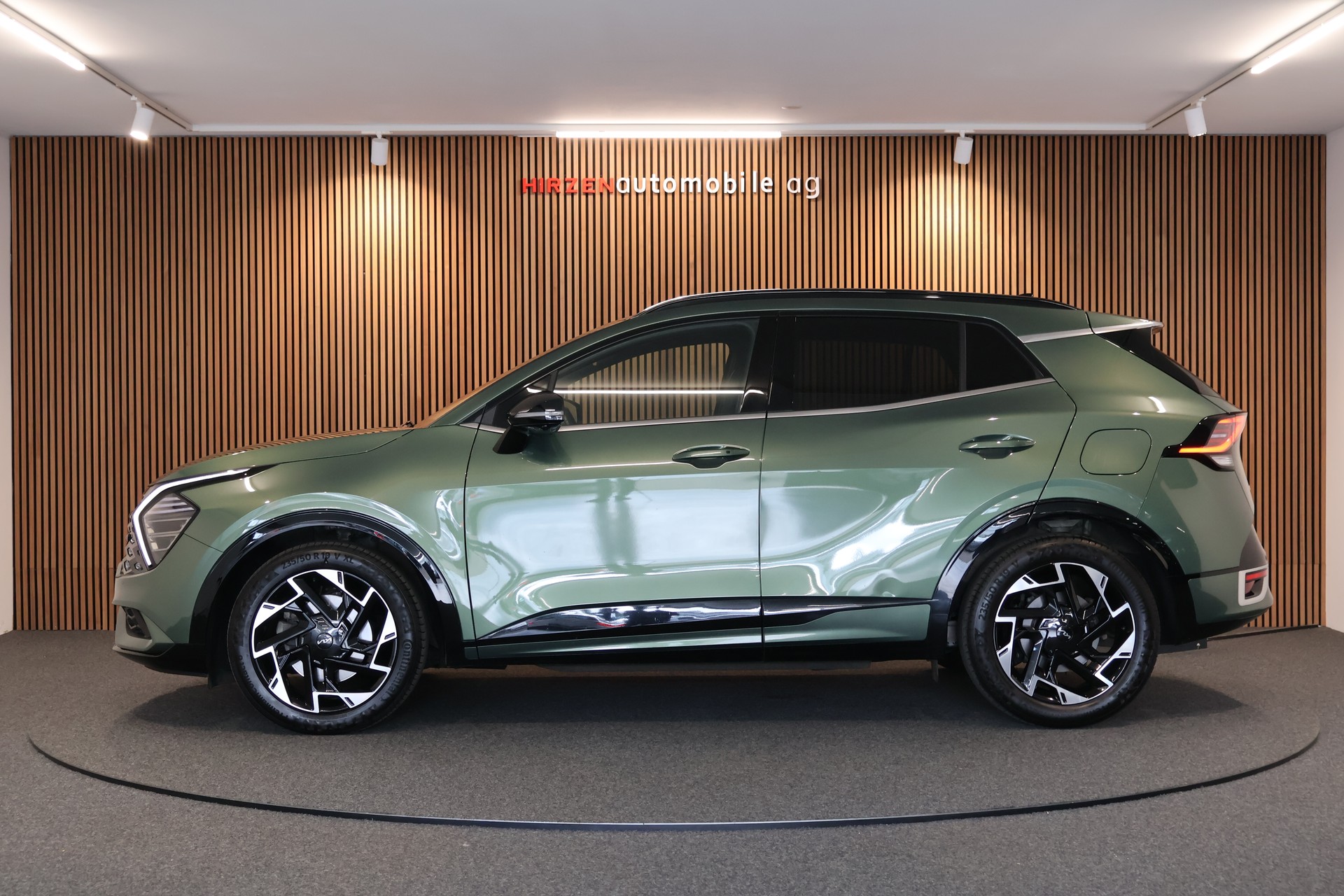 KIA Sportage 1.6T-GDi MHEV GT-Line 4x4 7DCT-showroom-element-1