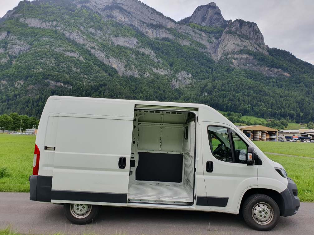 PEUGEOT Boxer Kaw. 335 L2H2 2.0 BlueHDi 130 Active-image-10