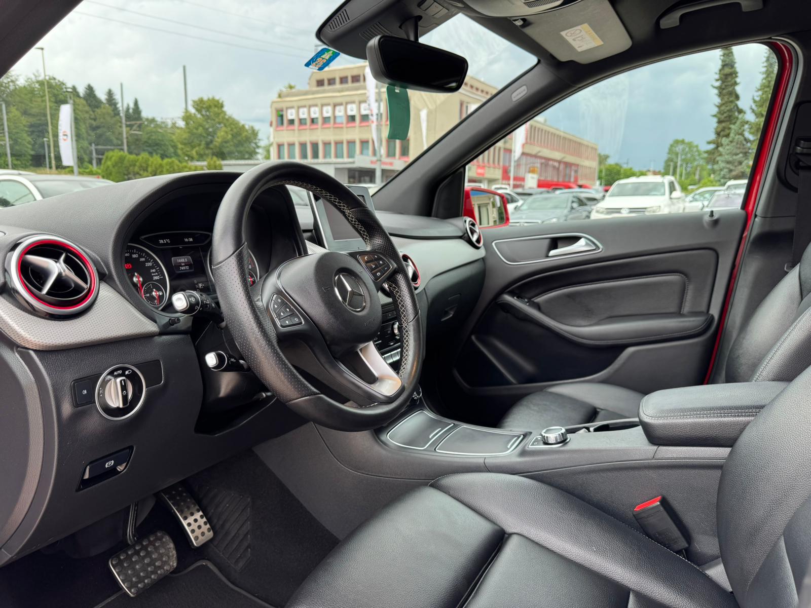 MERCEDES-BENZ B 180 Urban 7G-DCT-image-16