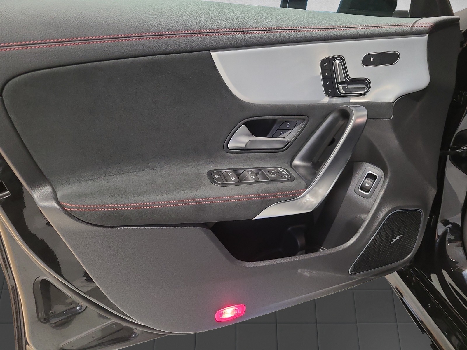 MERCEDES-BENZ CLA 250 4Matic 8G-DCT-image-7