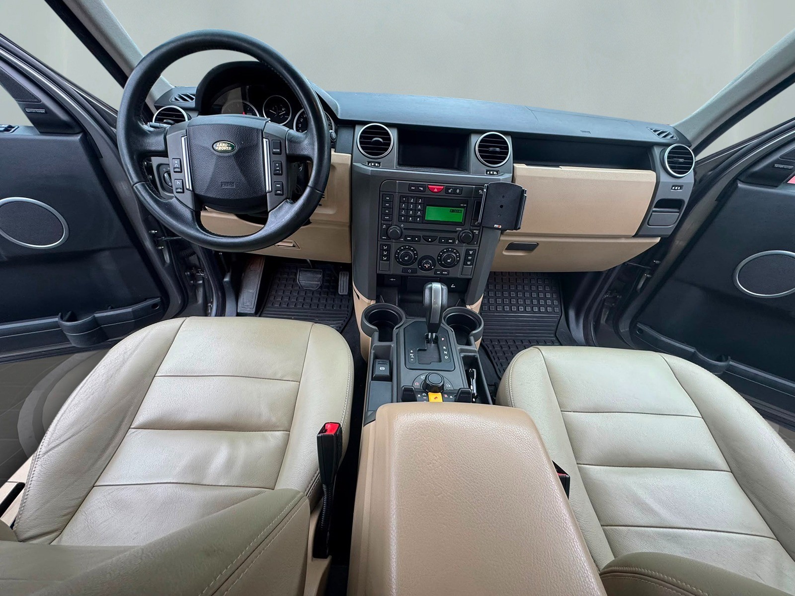 LAND ROVER Discovery 2.7d V6 HSE Automatic-image-7