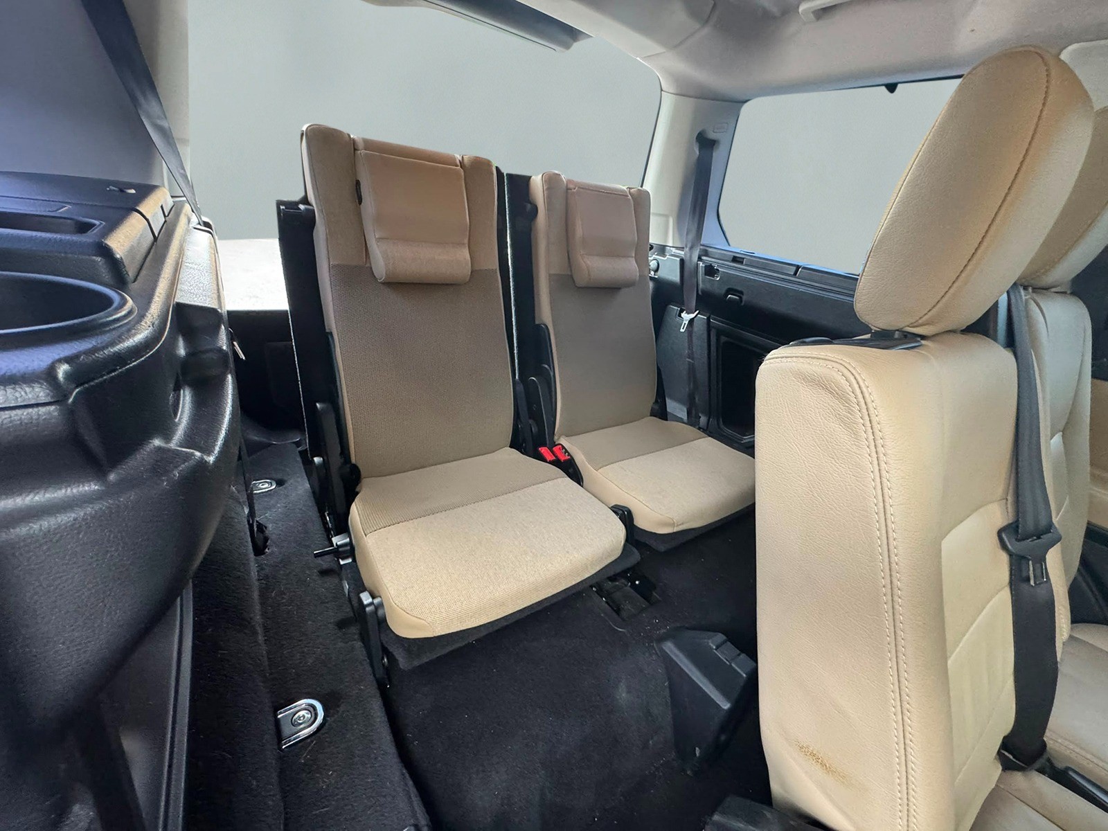 LAND ROVER Discovery 2.7d V6 HSE Automatic-image-13