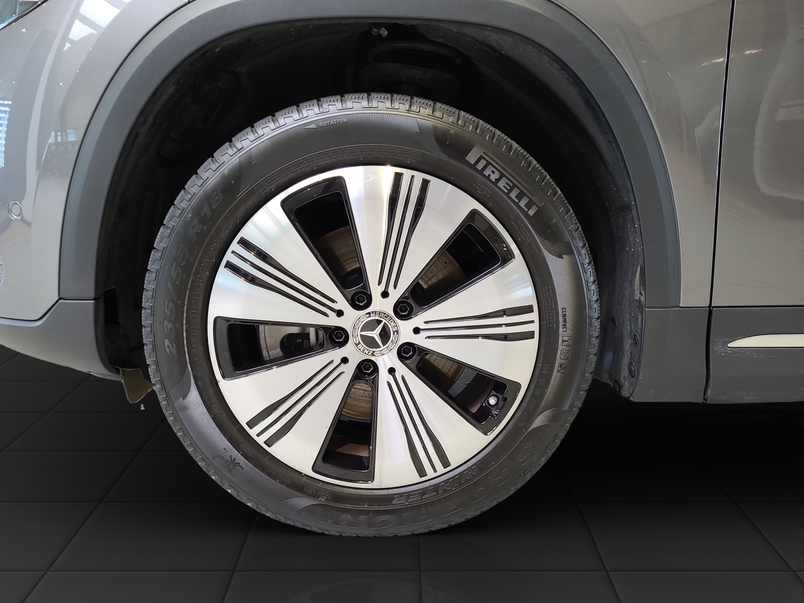 MERCEDES-BENZ EQA 300 4Matic-image-9