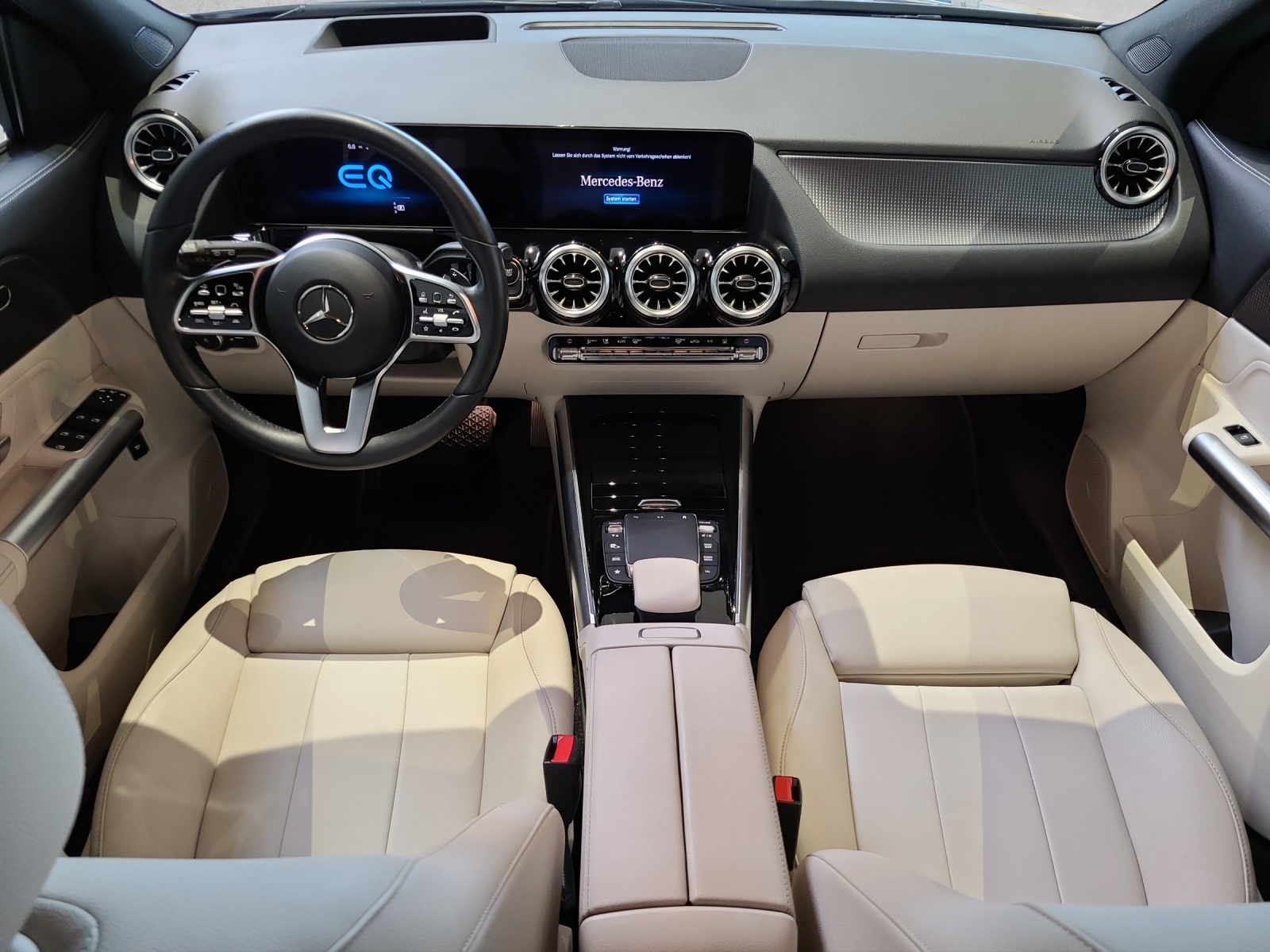 MERCEDES-BENZ EQA 300 4Matic-image-11