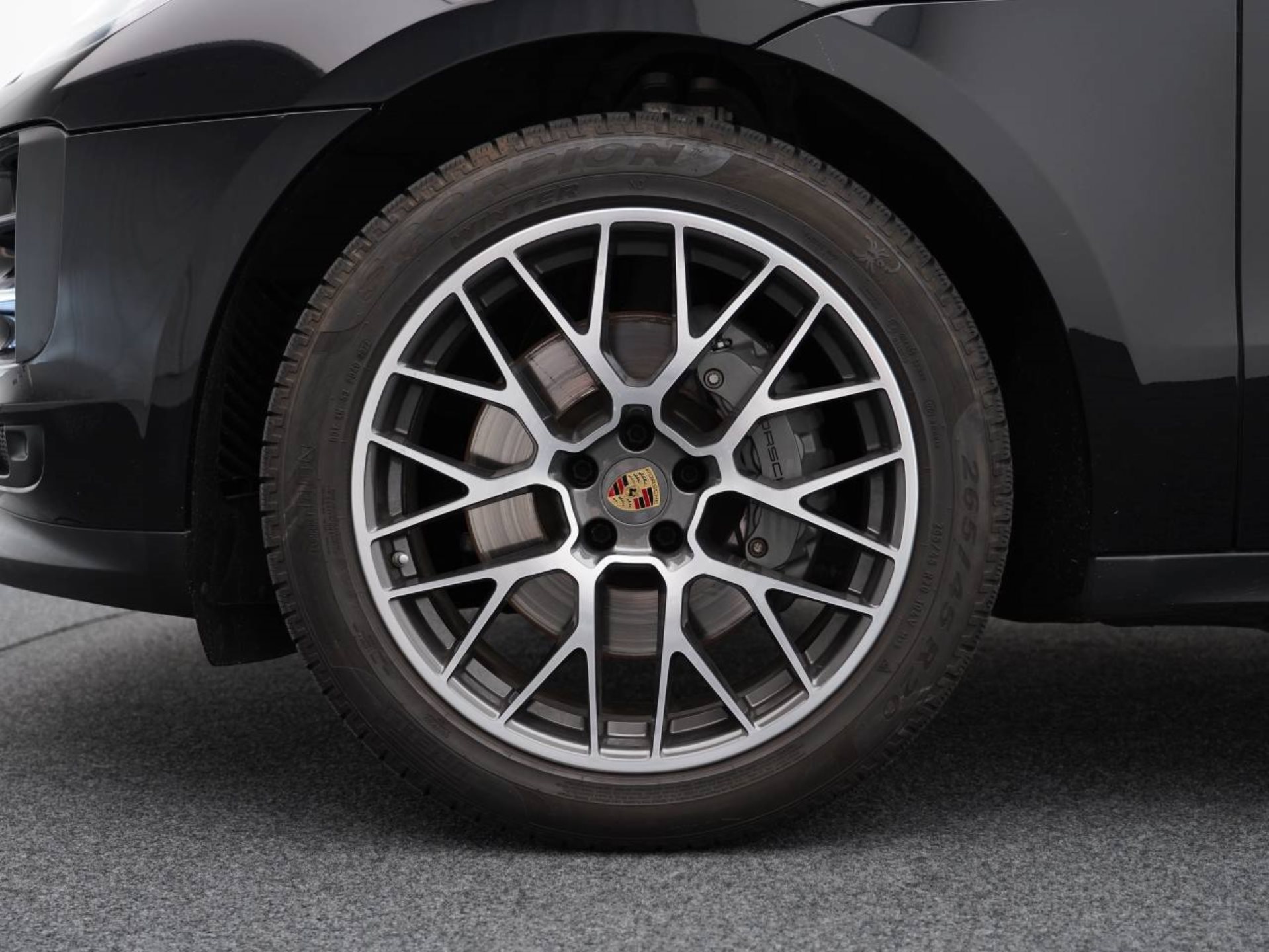 PORSCHE Macan S-image-10