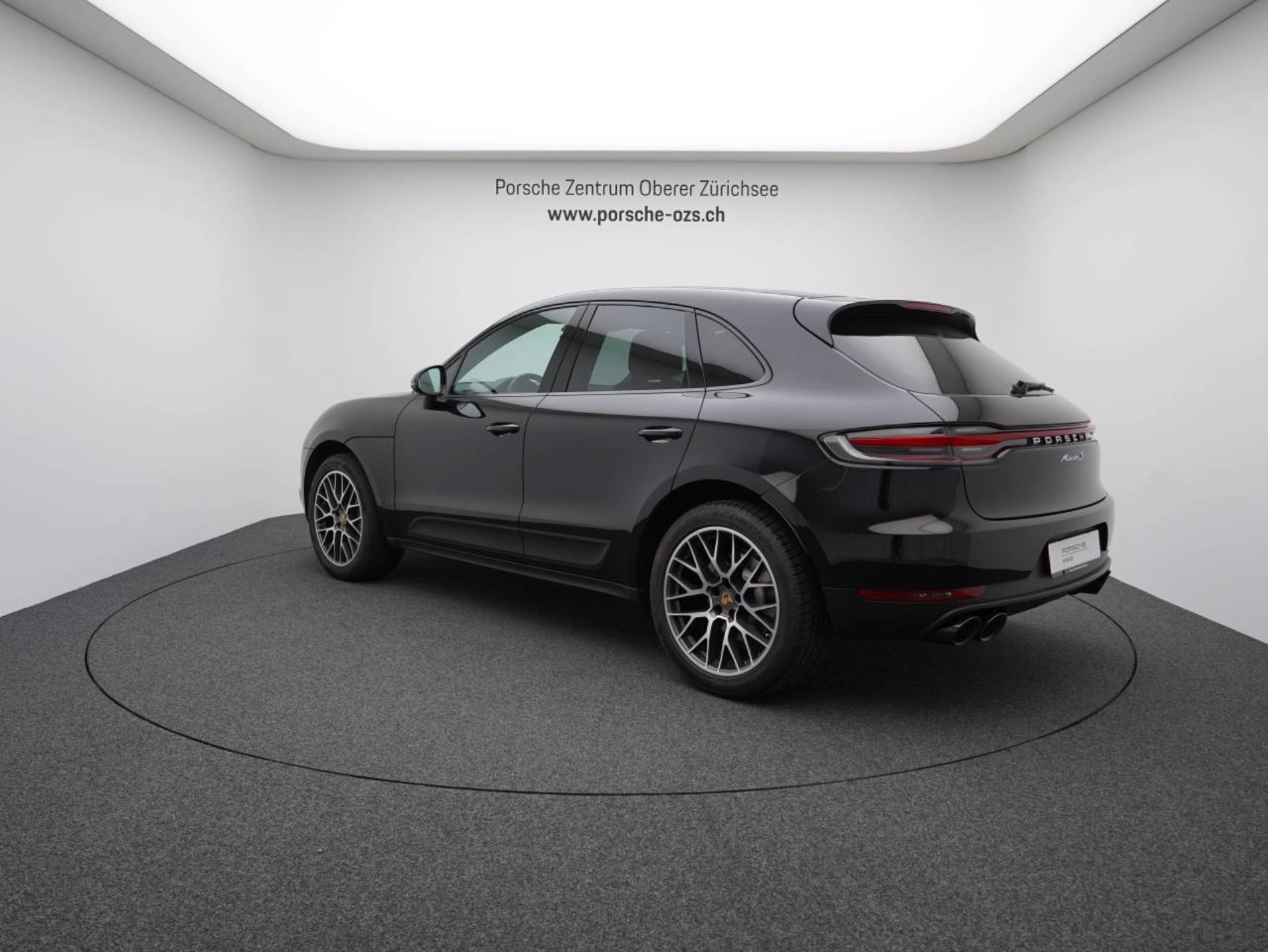 PORSCHE Macan S-image-2