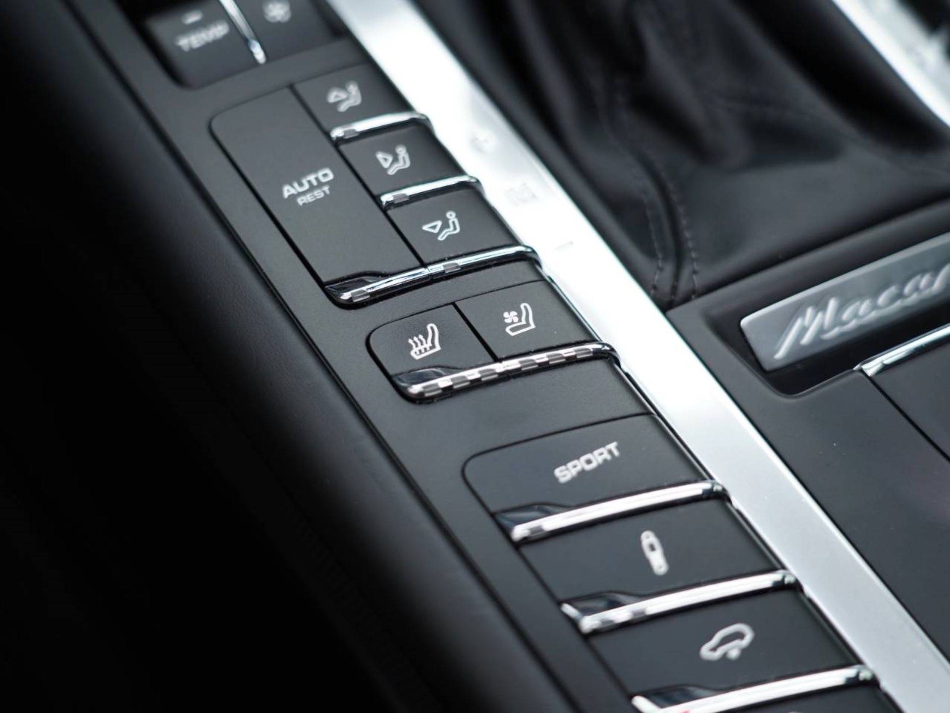 PORSCHE Macan S-image-20