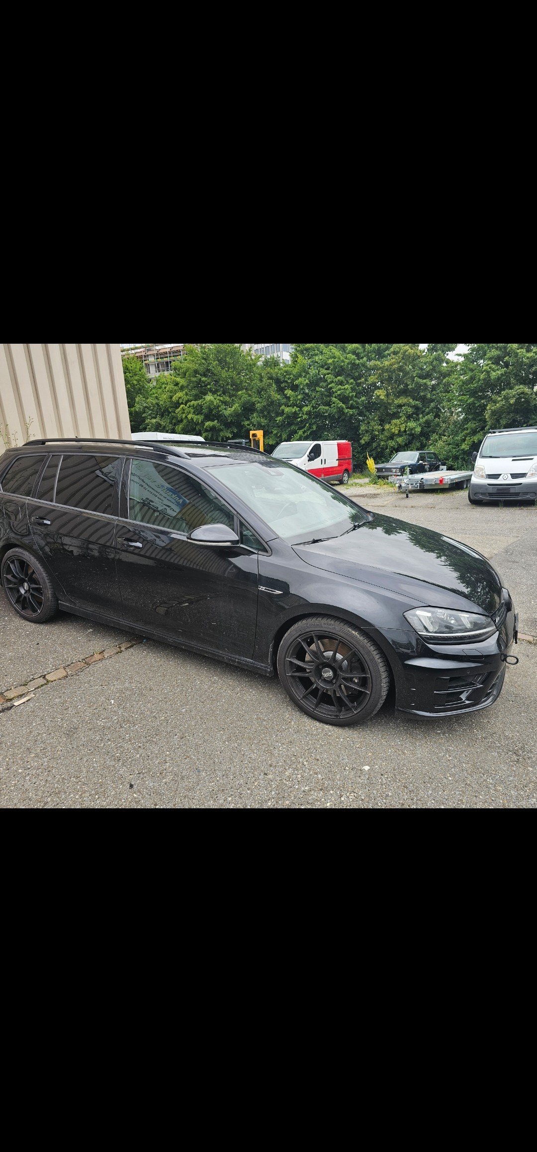 VW Golf Variant 2.0 TSI R 4 Motion DSG-image-1