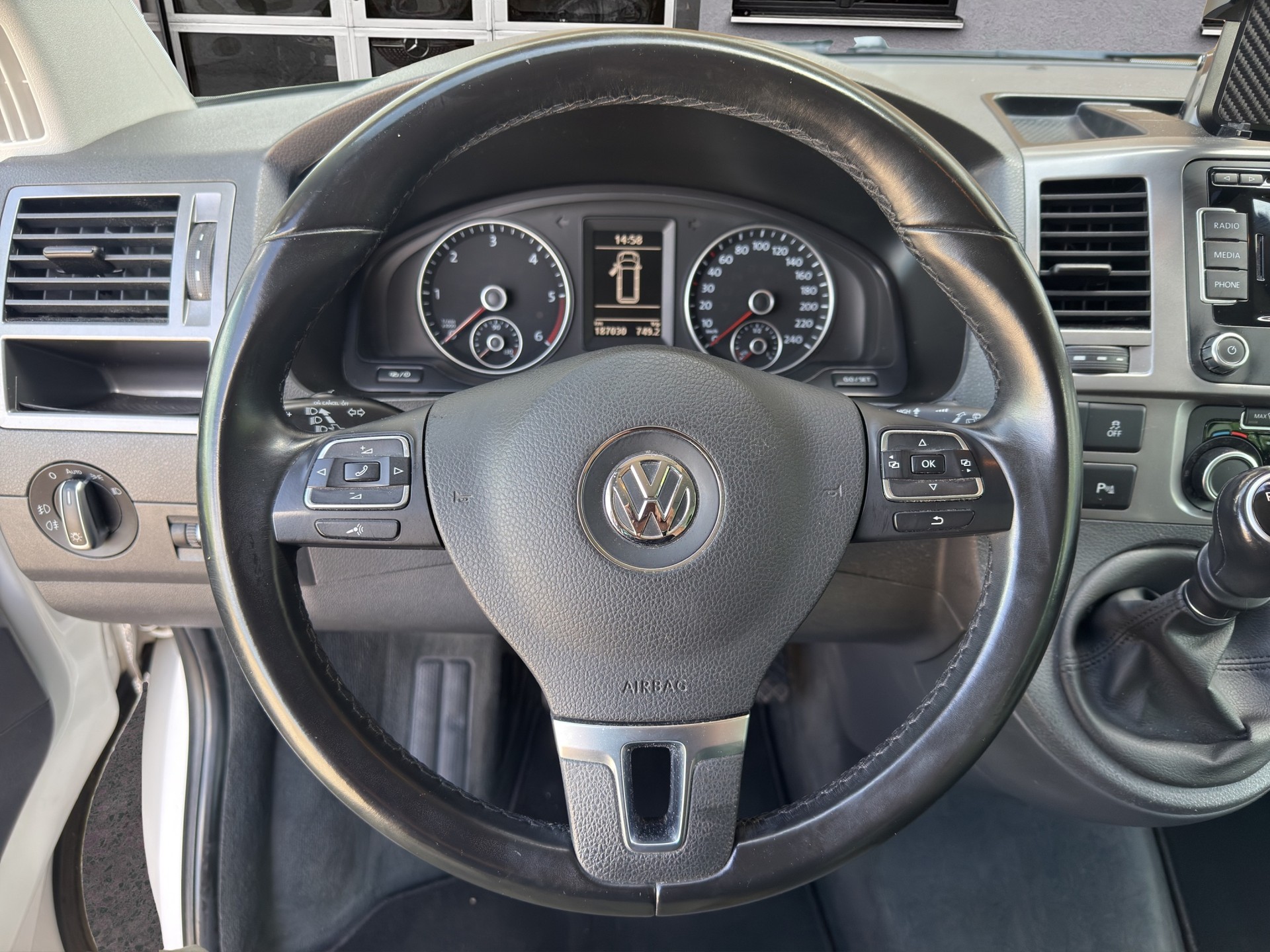 VW T5 Multivan 2.0 TDI CR Startline Last Edition 4Motion-image-13