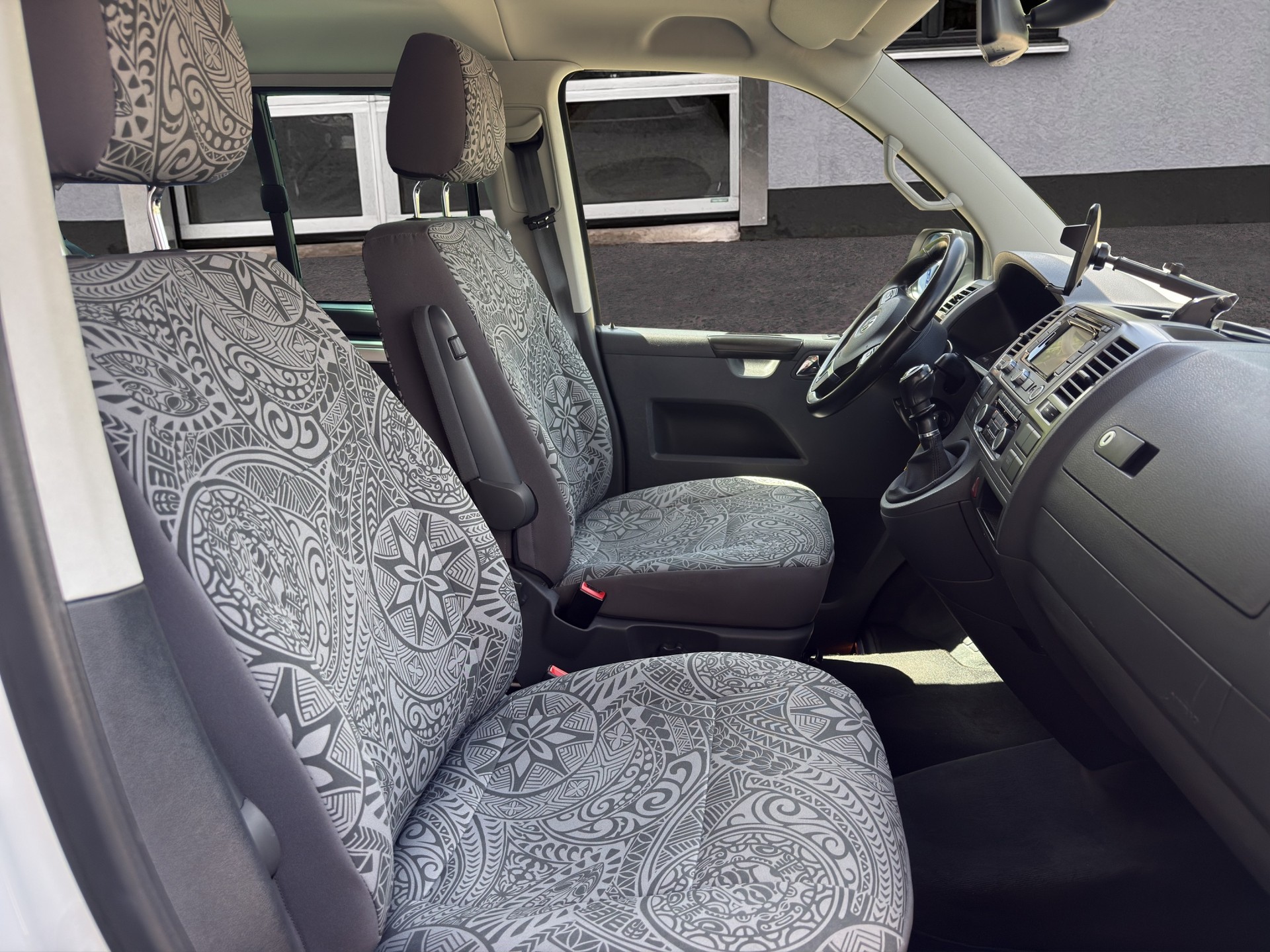 VW T5 Multivan 2.0 TDI CR Startline Last Edition 4Motion-image-16