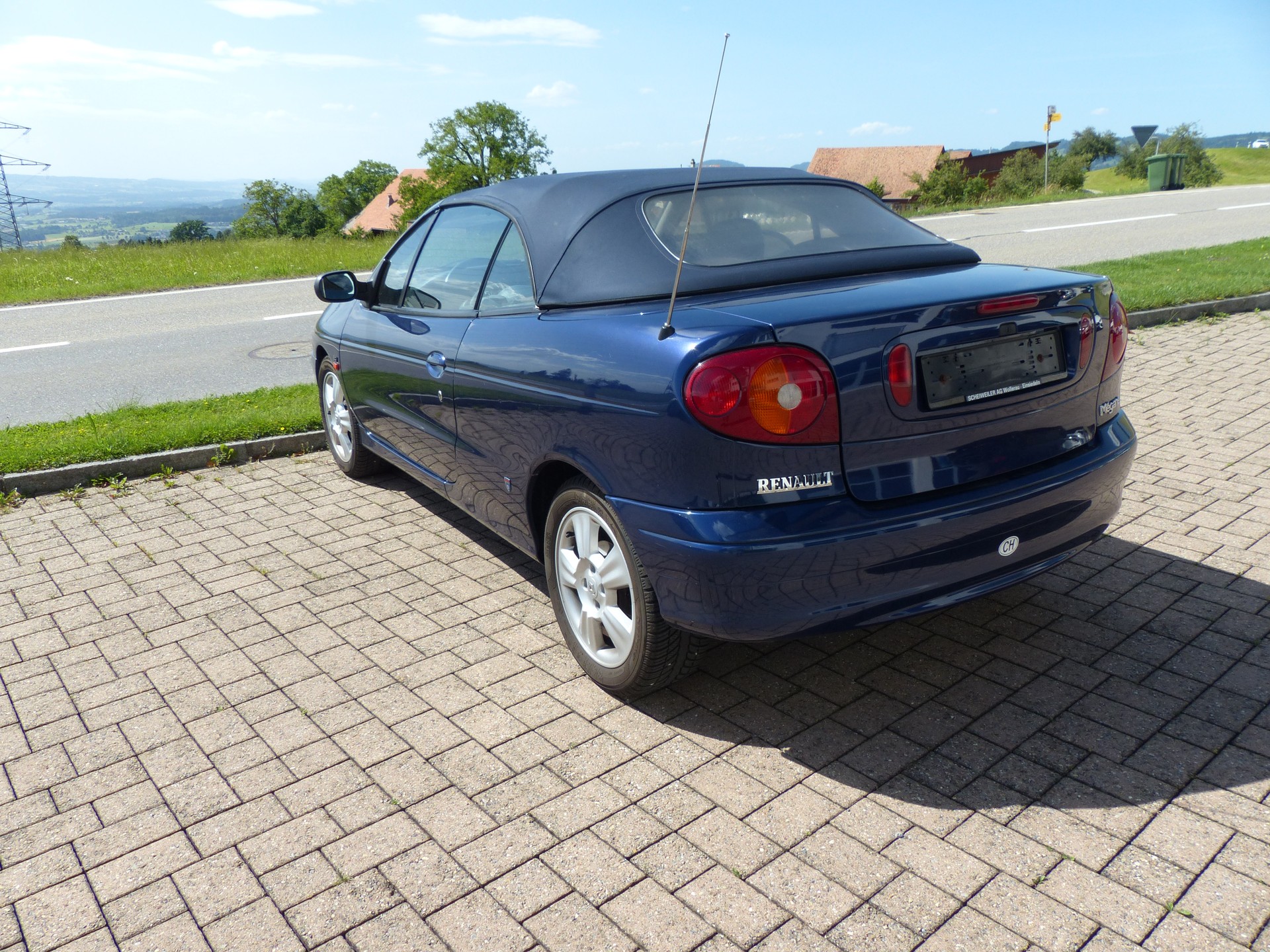 RENAULT Mégane 2.0 16V IDE Privilège-image-6