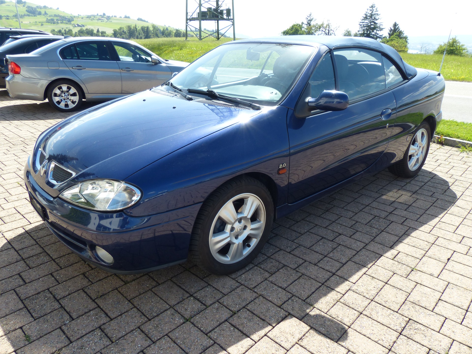 RENAULT Mégane 2.0 16V IDE Privilège-image-0