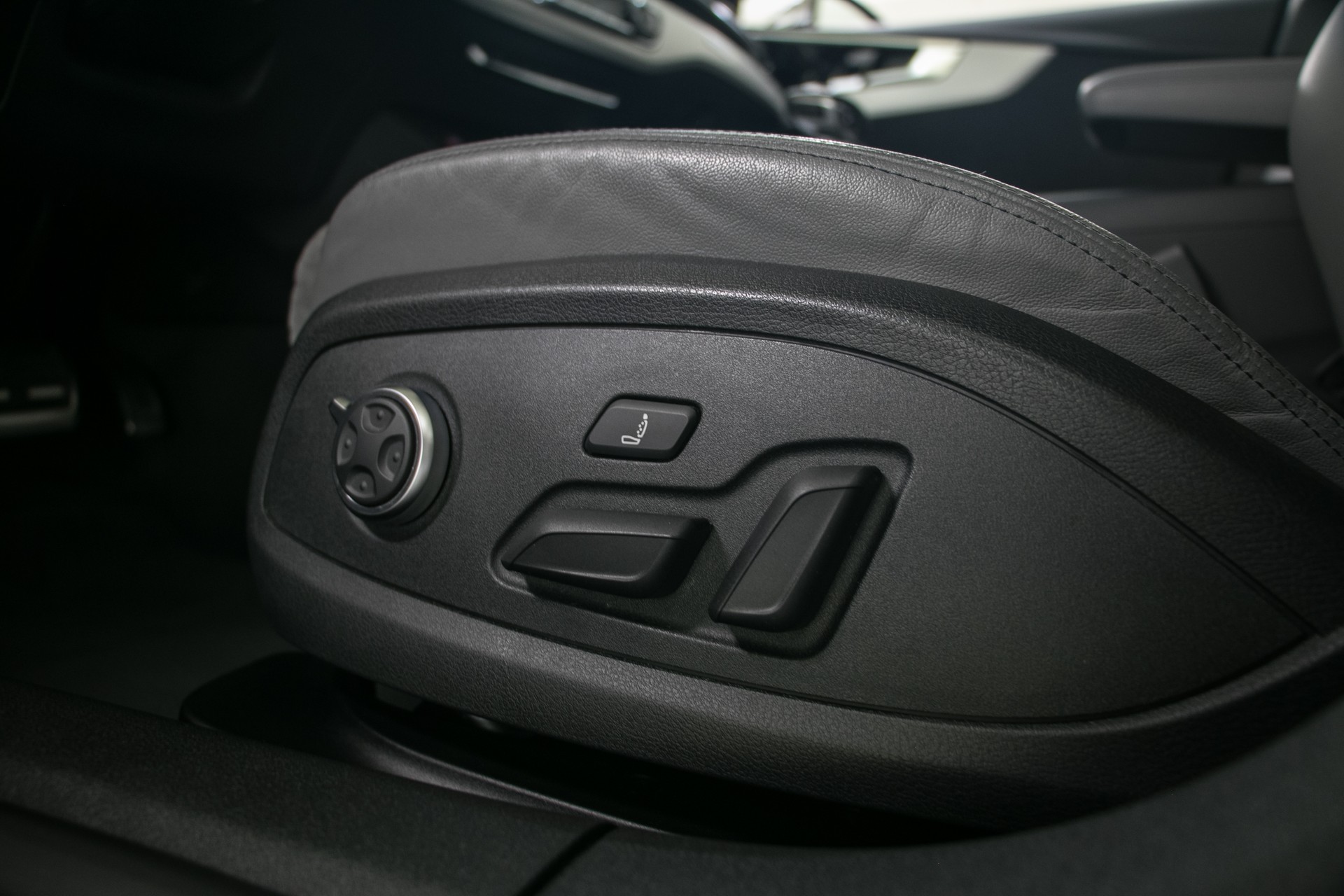 AUDI S5 Sportback 3.0 TDI quattro tiptronic-image-13