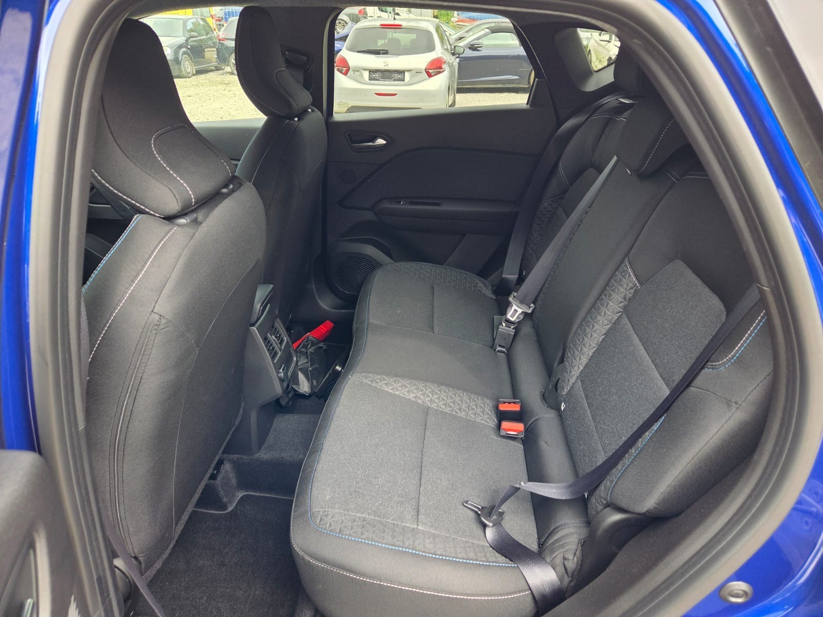 MITSUBISHI ASX 1.8 HEV Invite-image-12