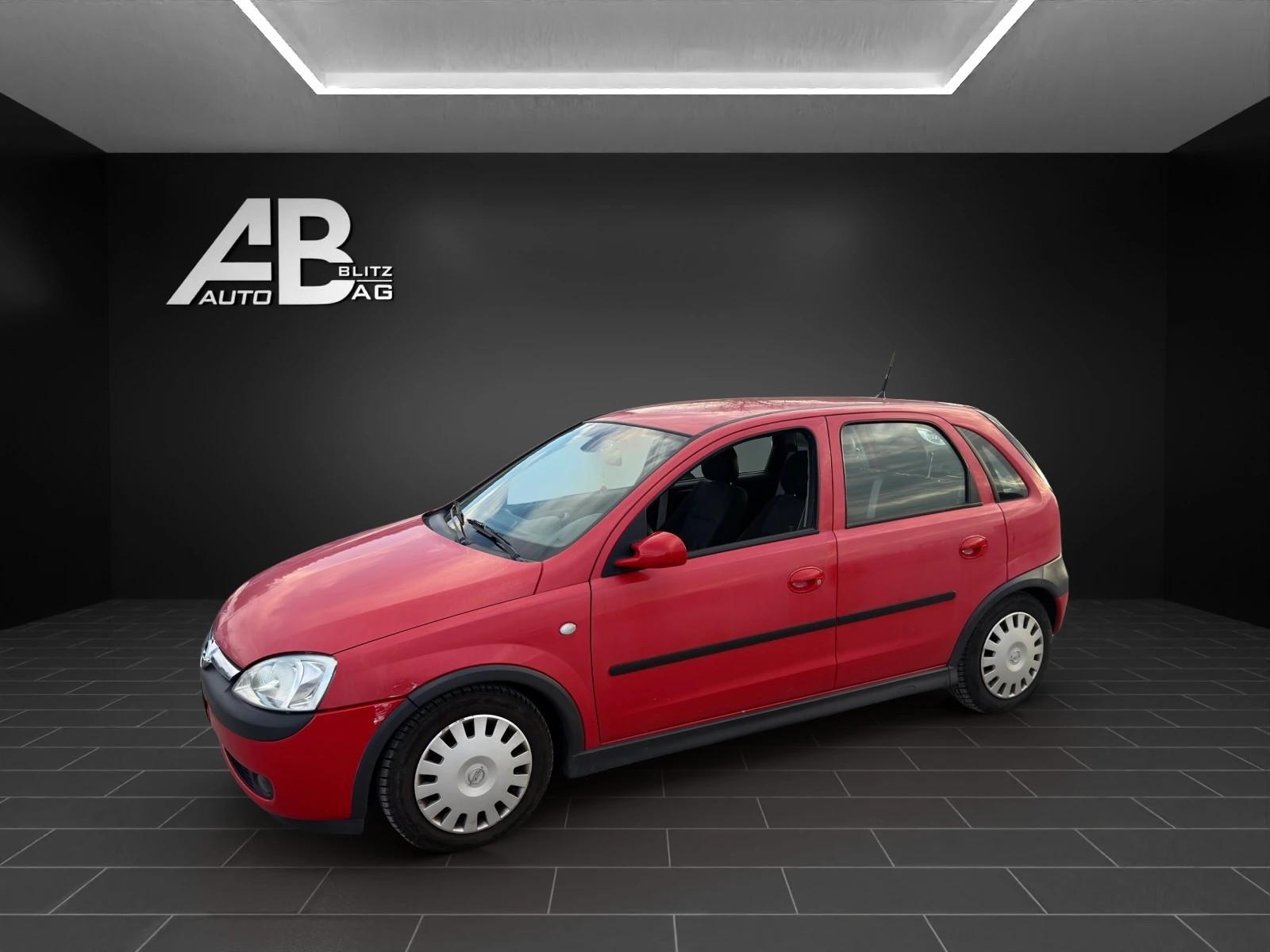 OPEL Corsa 1.8 16V GSi-showroom-element-1
