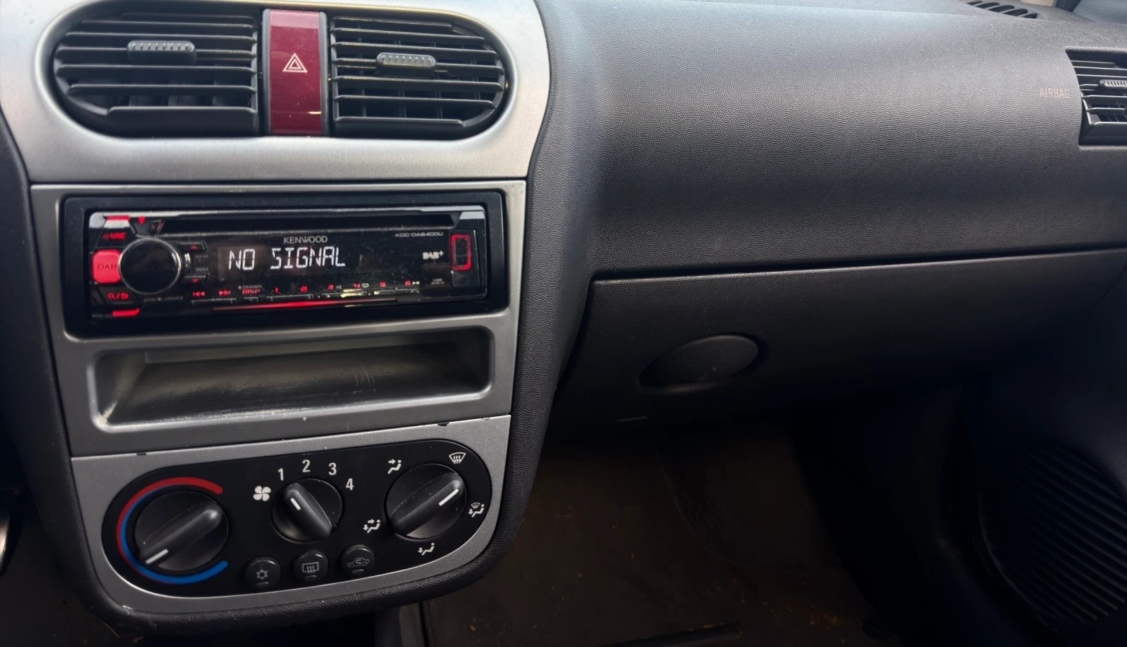 OPEL Corsa 1.8 16V GSi-image-10