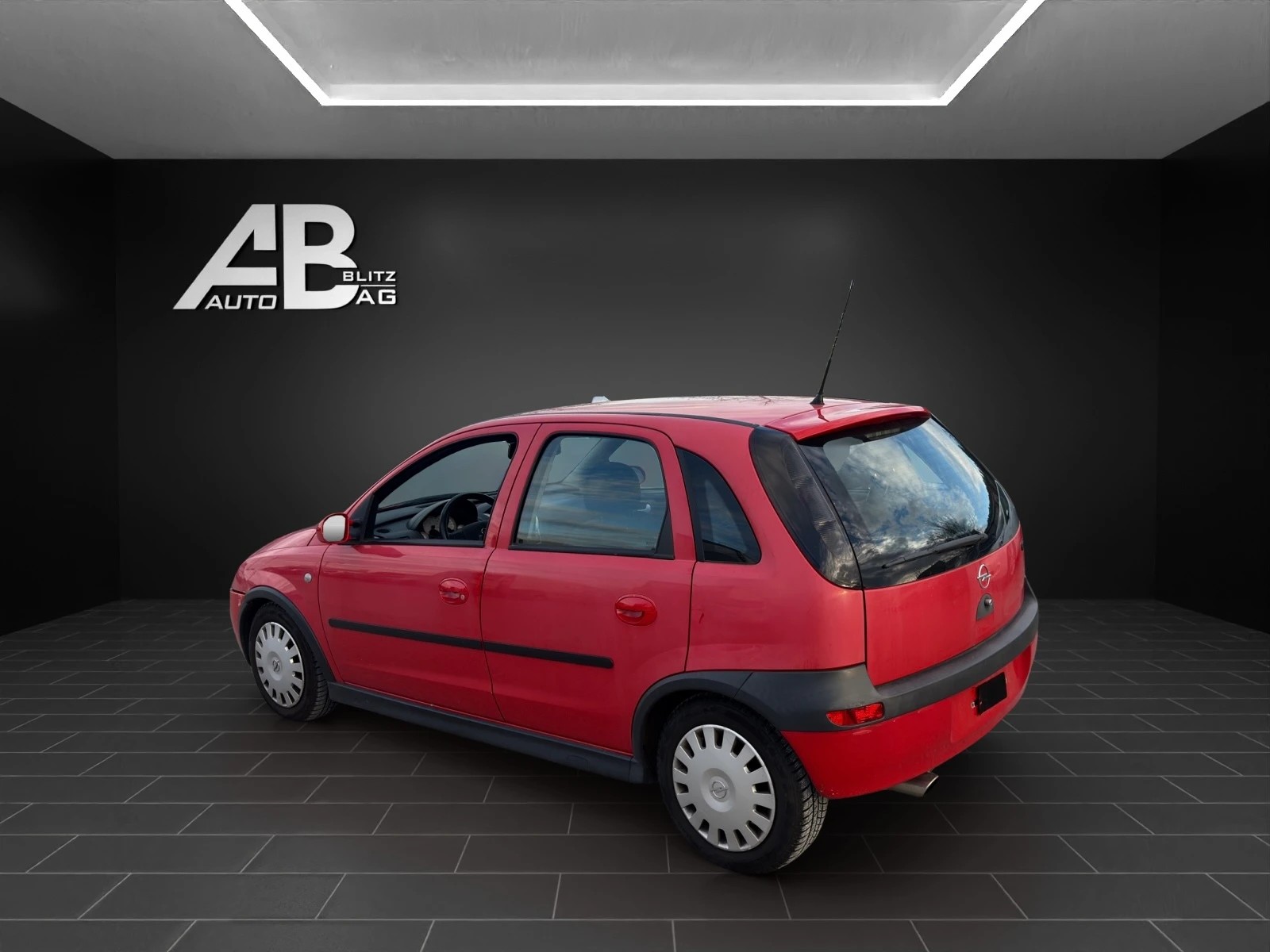 OPEL Corsa 1.8 16V GSi-showroom-element-2