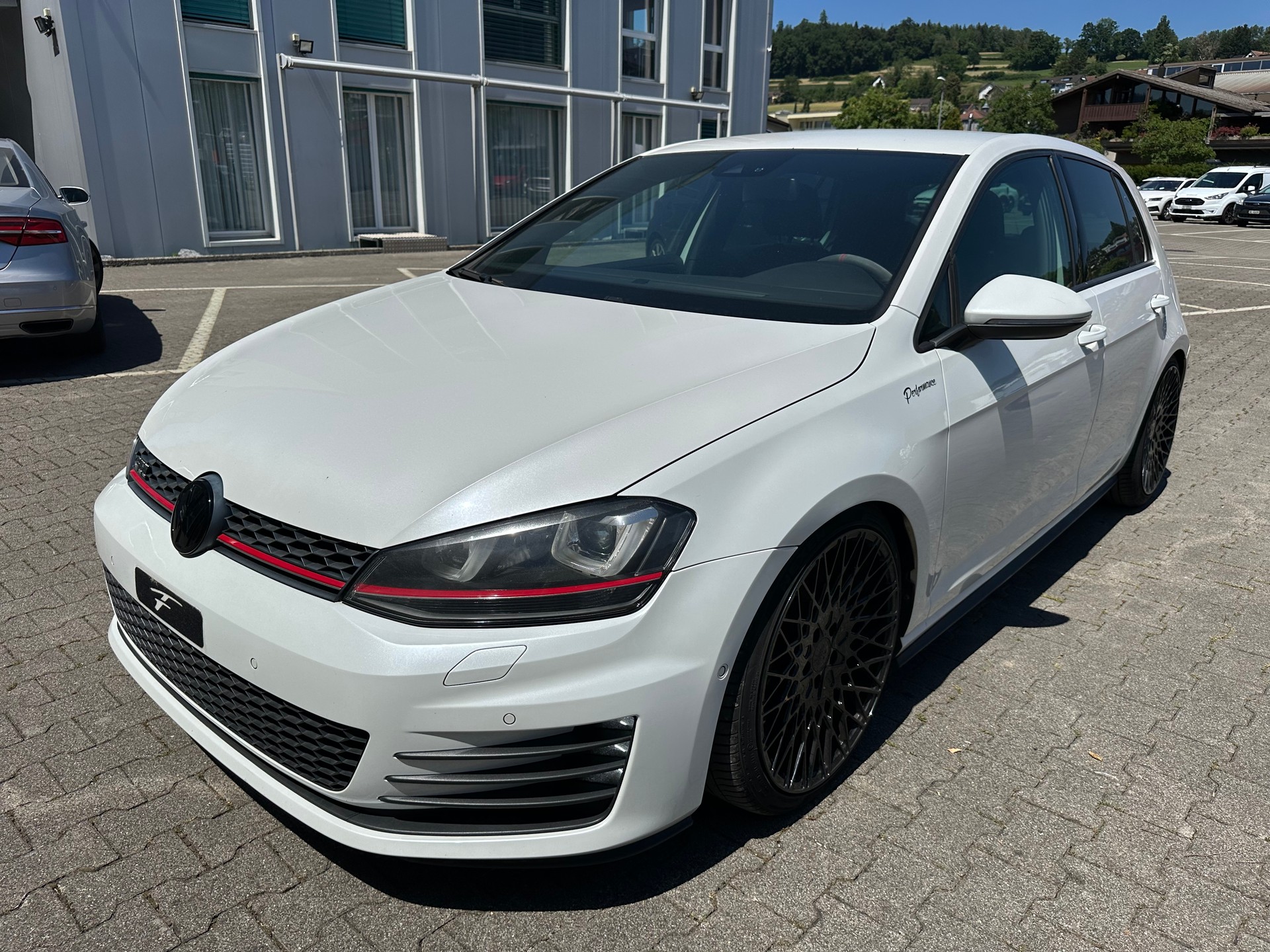 VW Golf 2.0 TSI GTI Performance DSG-image-7