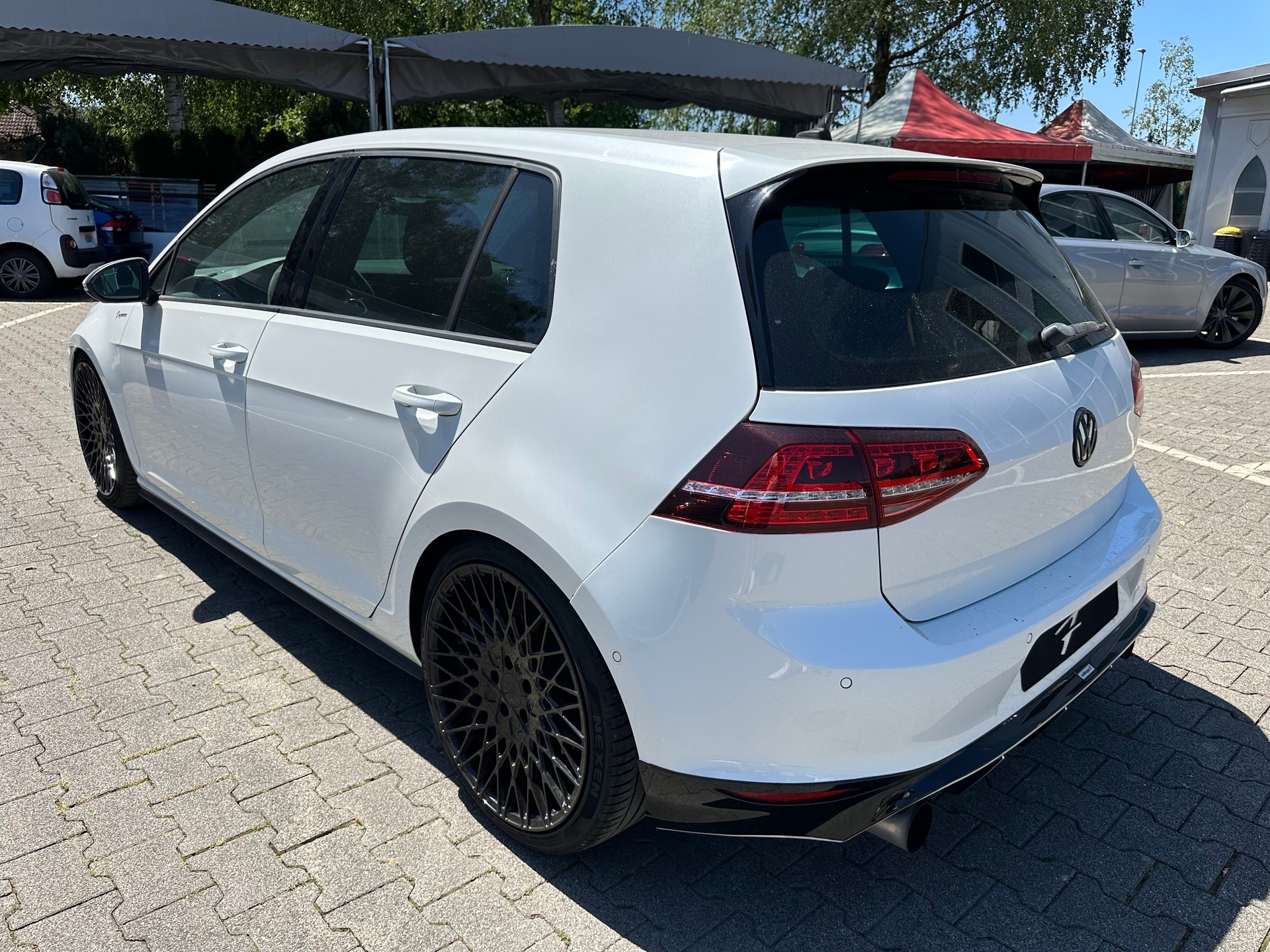 VW Golf 2.0 TSI GTI Performance DSG-image-3