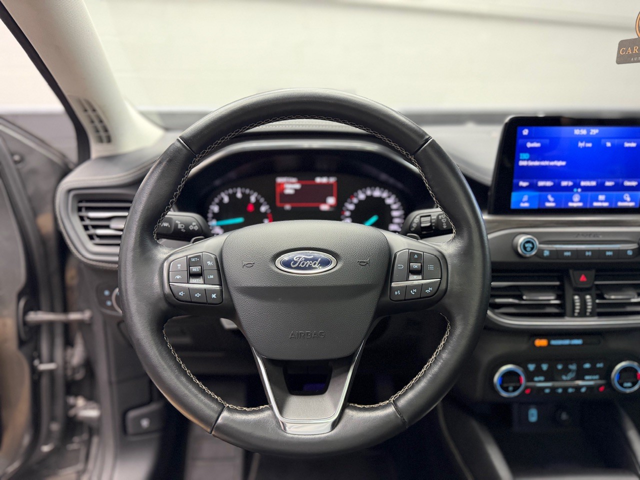 FORD Focus 1.5 SCTi Vignale | ACC | Head-Up Display | B&O Soundsystem | Full Assistenten | Schiebedach-image-13