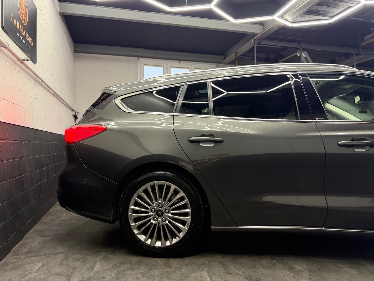 FORD Focus 1.5 SCTi Vignale | ACC | Head-Up Display | B&O Soundsystem | Full Assistenten | Schiebedach-image-5
