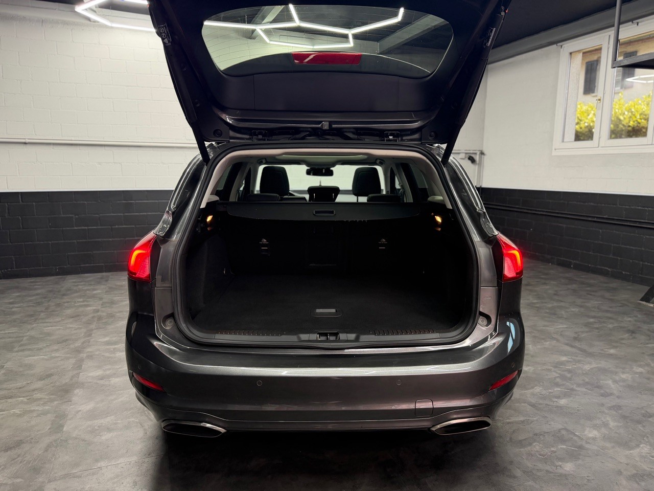 FORD Focus 1.5 SCTi Vignale | ACC | Head-Up Display | B&O Soundsystem | Full Assistenten | Schiebedach-image-23
