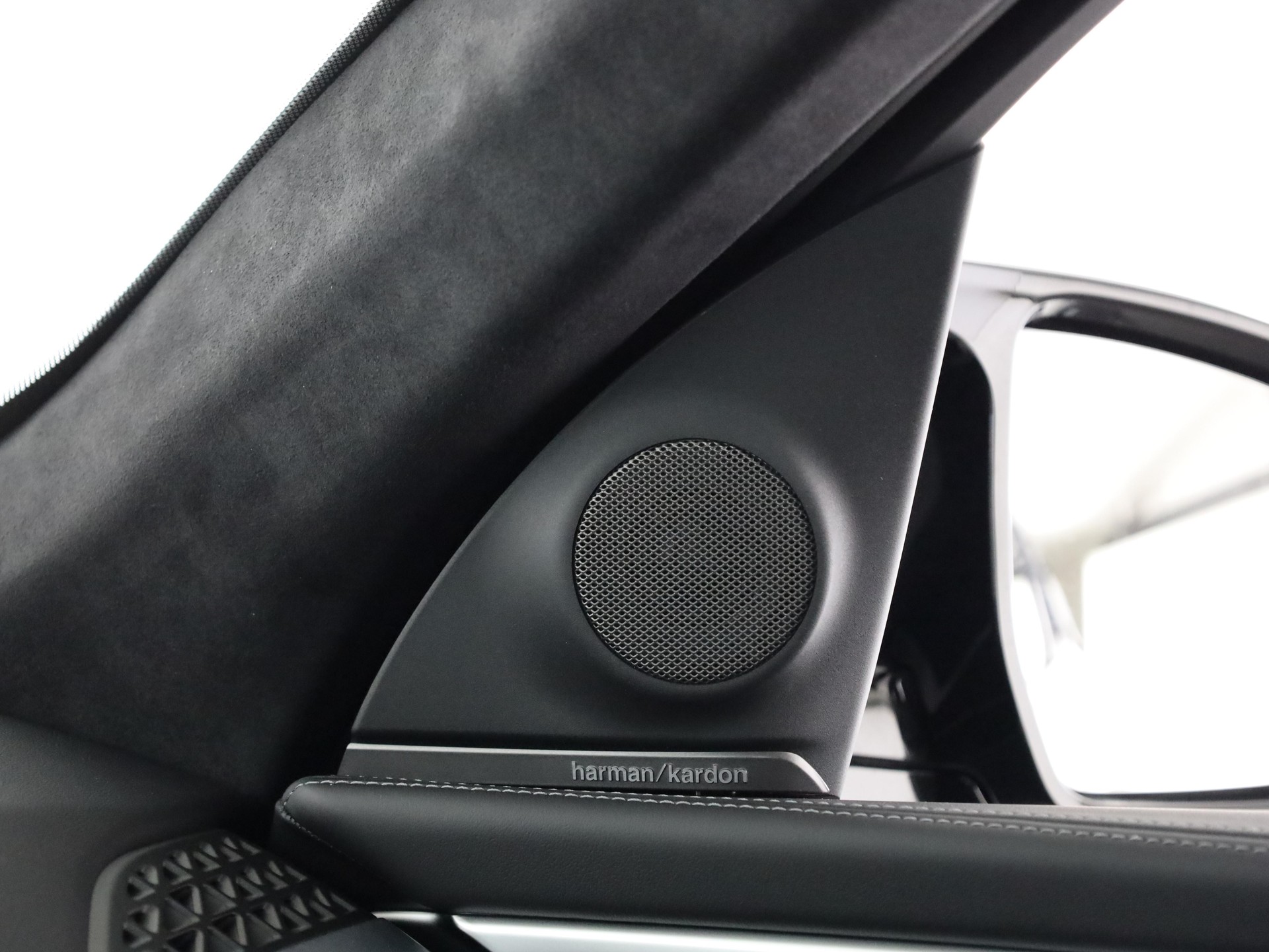 BMW XM 50e Plug-in Hybrid-image-19