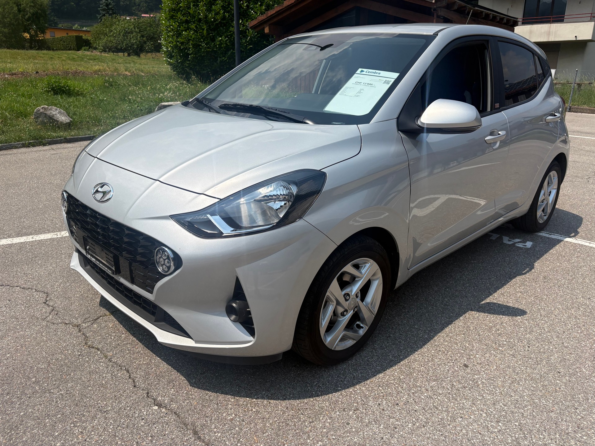 HYUNDAI i10 1.2 Amplia Automat-image-0