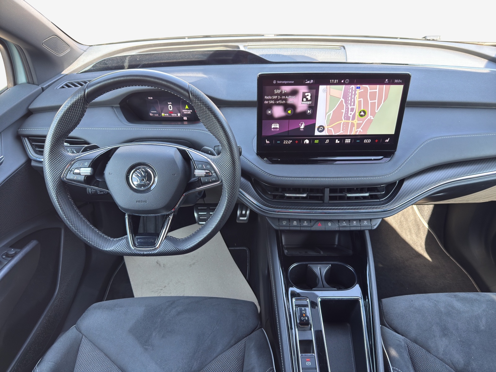 SKODA Enyaq iV 80x SportLine-image-8