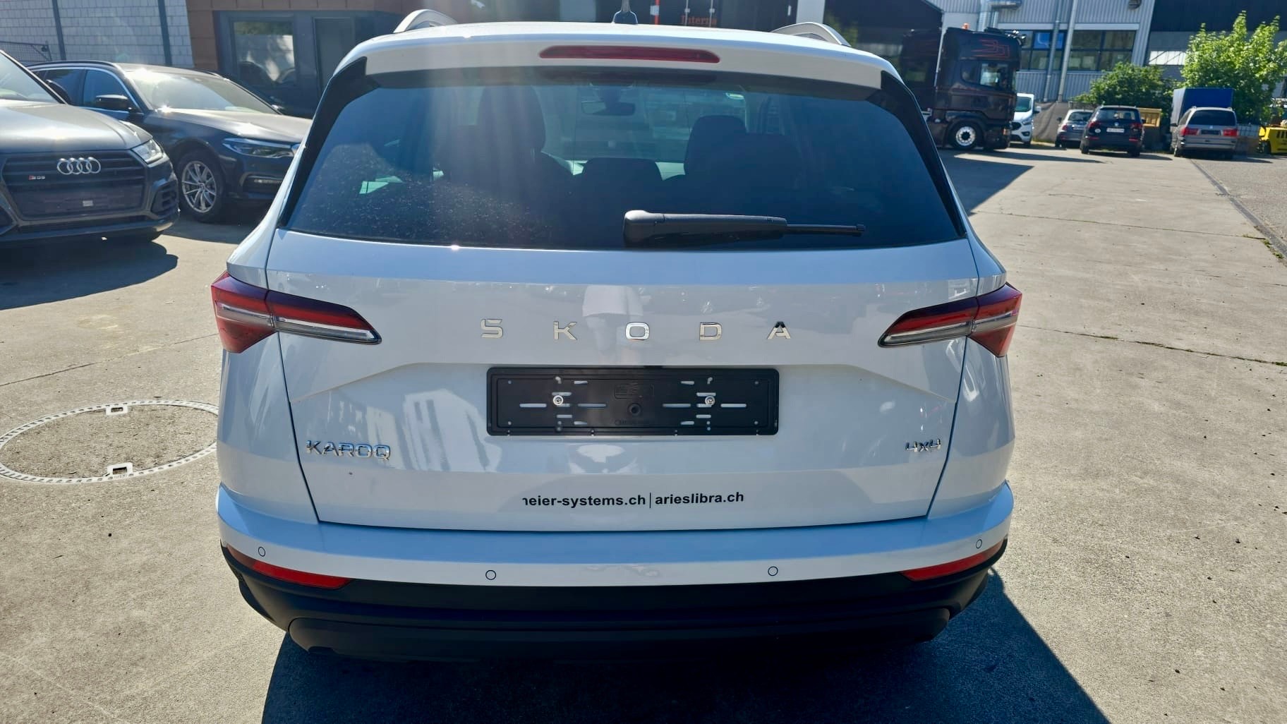 SKODA Karoq 2.0 TDI CR Dynamic 4x4 DSG-image-7