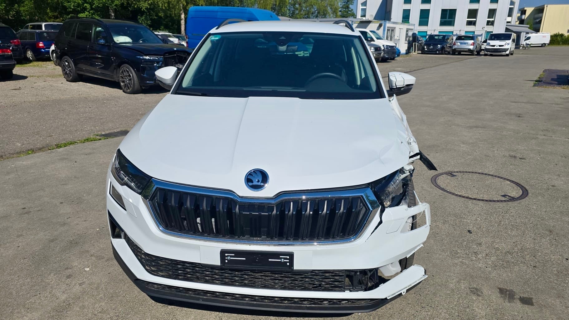 SKODA Karoq 2.0 TDI CR Dynamic 4x4 DSG-image-6