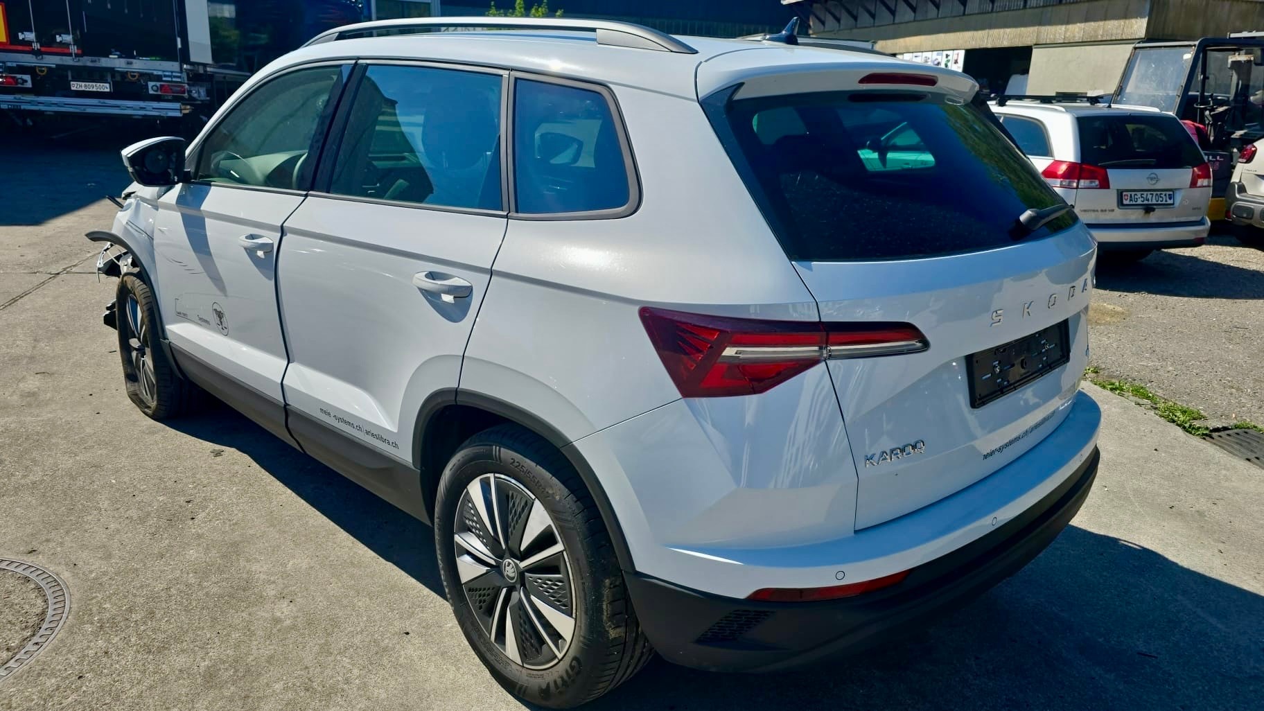SKODA Karoq 2.0 TDI CR Dynamic 4x4 DSG-image-3