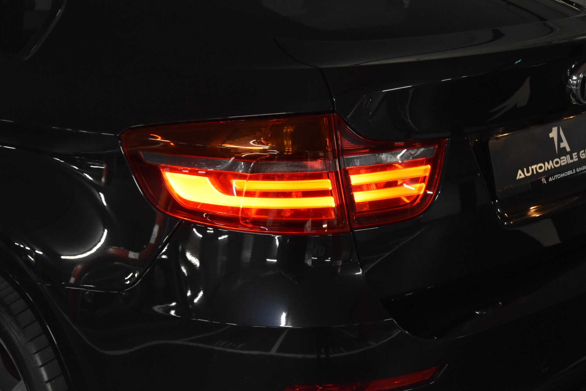 BMW X6 M Steptronic-image-6