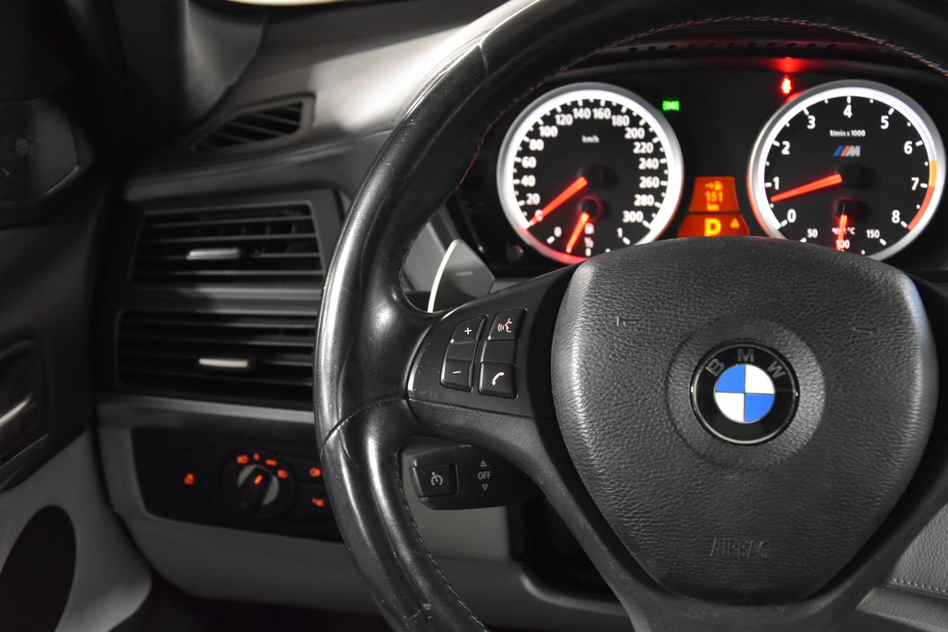 BMW X6 M Steptronic-image-14